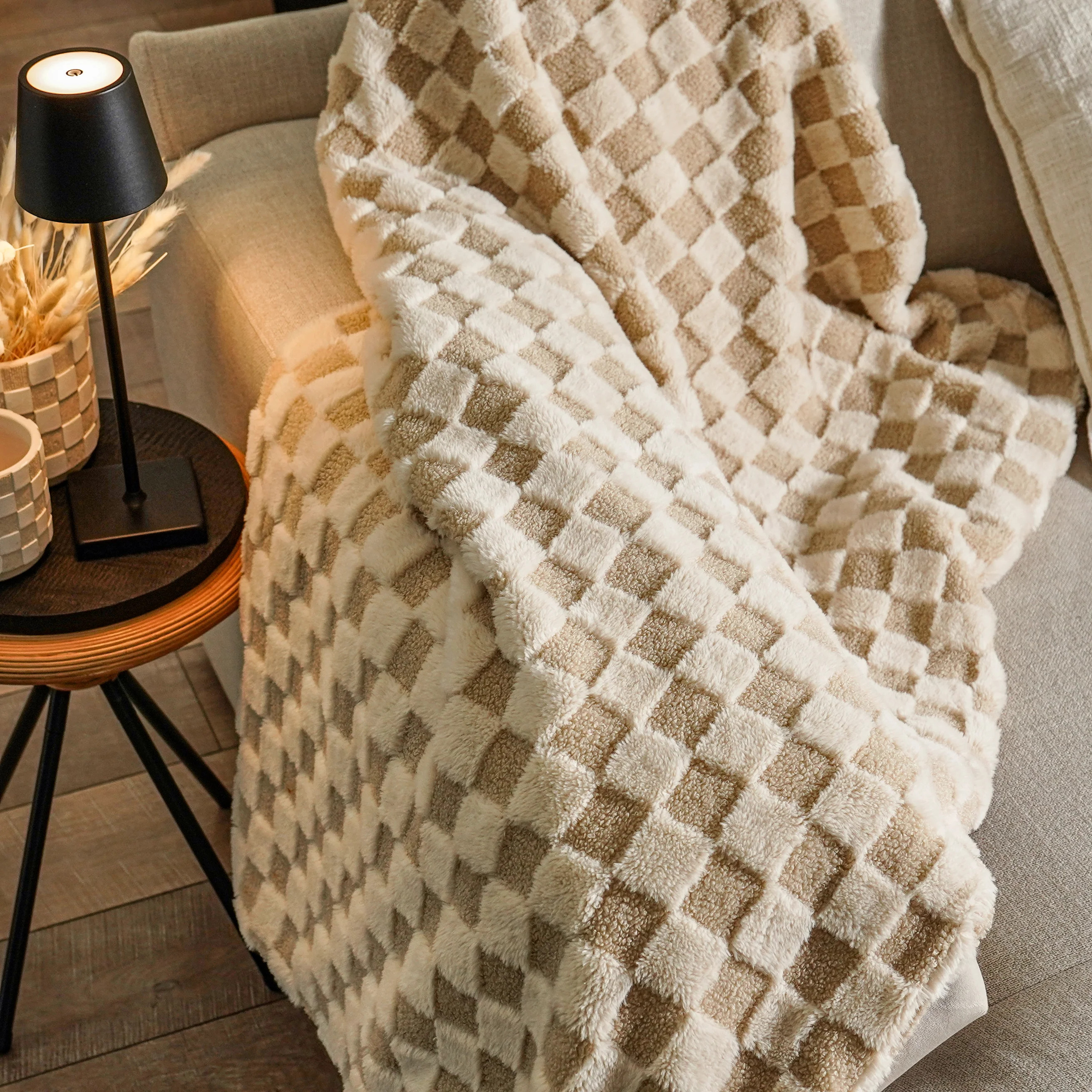 Luxury Checkered Boucle Throw | MJHome