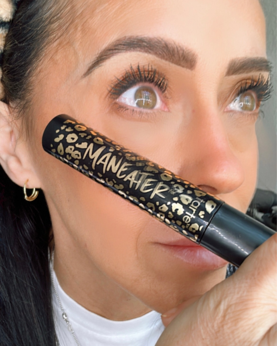 This mascara is the best! Separates, gets close to the lash line and perfect for getting those baby fine bottom lashes.  Added a couple of my other Tarte faves to the list.  FREE  with a $75 purchase! 