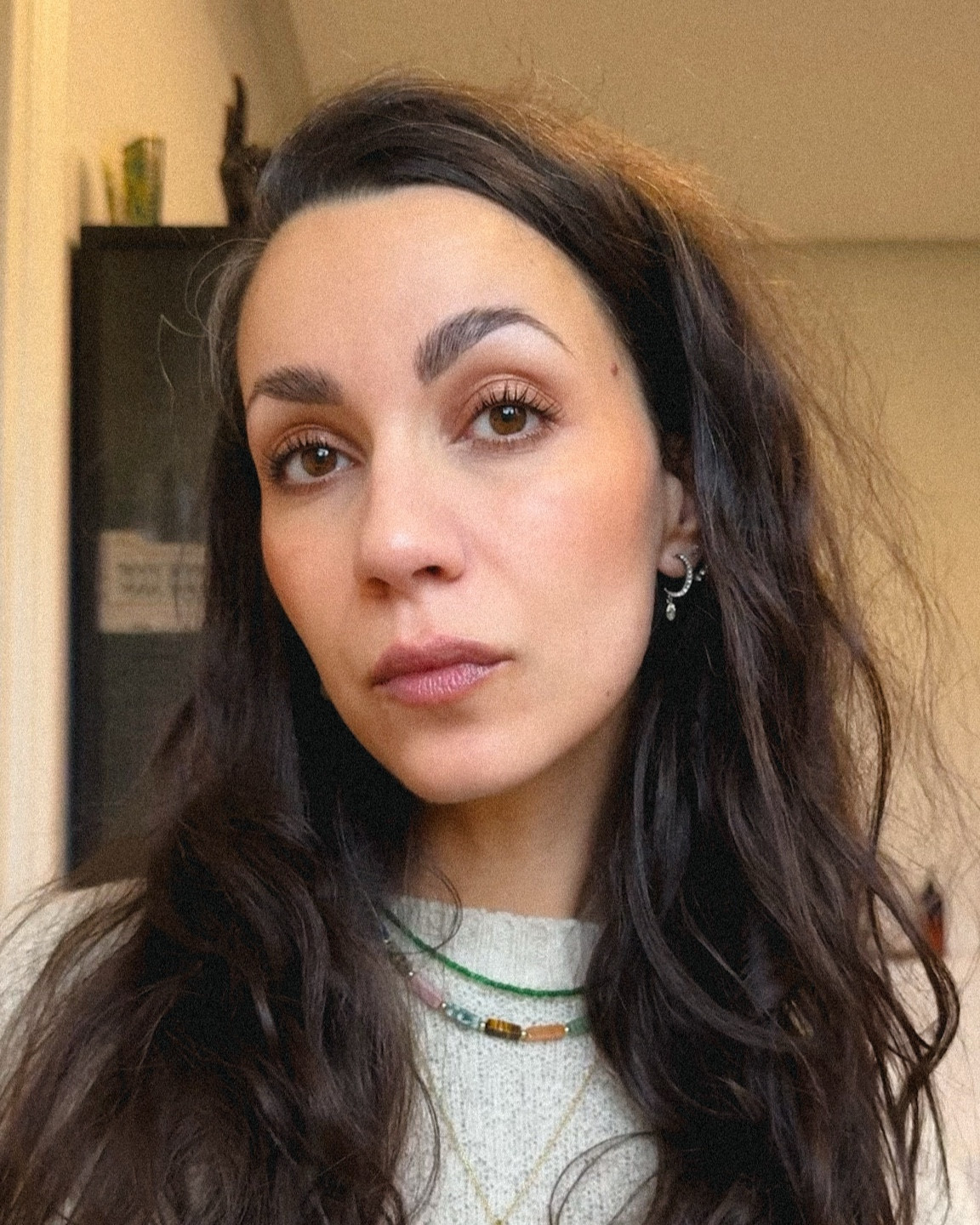 Je renoue avec la forme humaine après 1 semaine de grippe wtf c’est quoi cette maladie de m*rde 🤡

TEINTES :
- anti-cernes Haus Labs : 14 / Light Peach 
- anti-cernes Natasha Denona : 7N
- fard à paupières :
- blush : Rosé Latte 