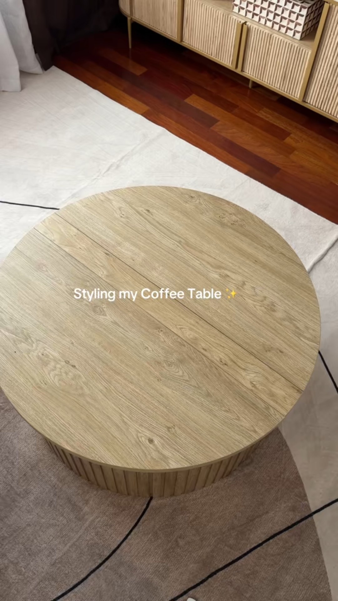 Setting up my coffee table. Most of the items are from Amazon and the leather tray it’s from HomeGoods. #AmazonMustHave. #AmazonFinds 
#HomeGoods