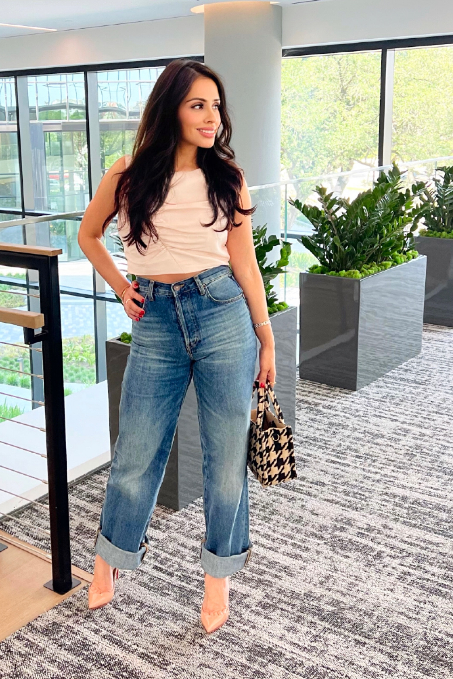 Casual Workflow #realestate #corporatecasual #jeans 

#LTKFind #LTKstyletip #LTKworkwear