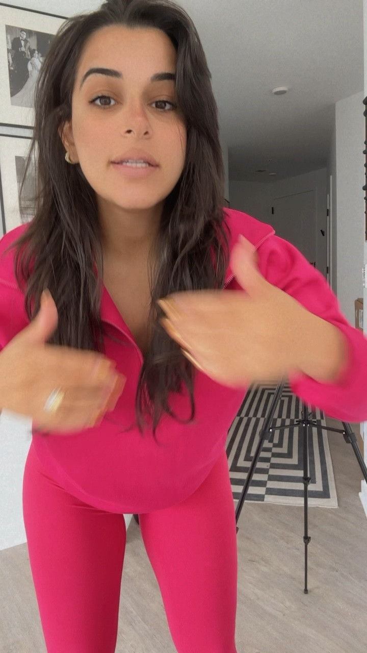 LOVE ME A GOOOOOOD SWEATSUIT LOUNGE SET! Comes in soooo many different shades! 
Wearing size Small.

Follow my shop @Nardinemarie on the @shop.LTK app to shop this post and get my exclusive app-only content!

#LTKSaleAlert #LTKStyleTip #LTKU