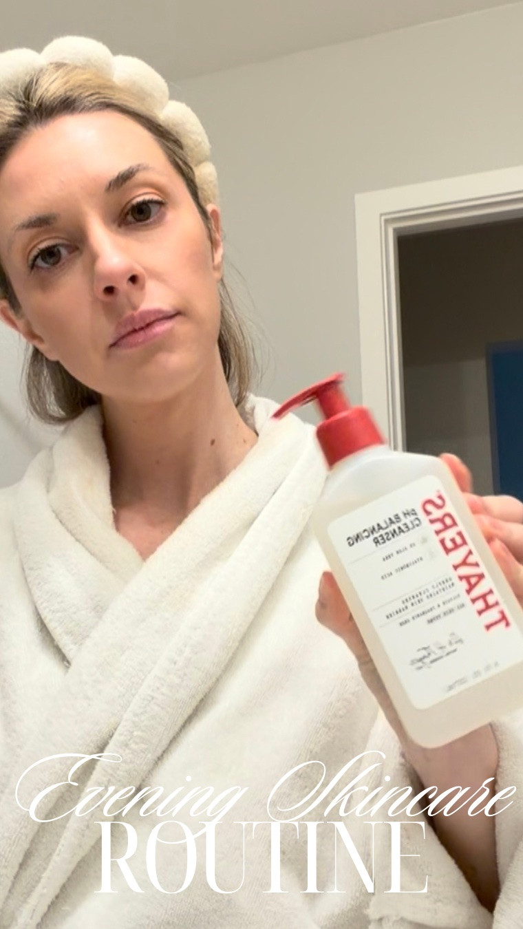 Absolutely love thayers daily cleanser, it leaves my skin barrier in tact and is incredibly gentle. I love using it to take off my makeup and it is gentle enough to double cleanse. It leaves skin feelings clean, nourished and balanced. 

@influenster #complimentary @thayers #thayers