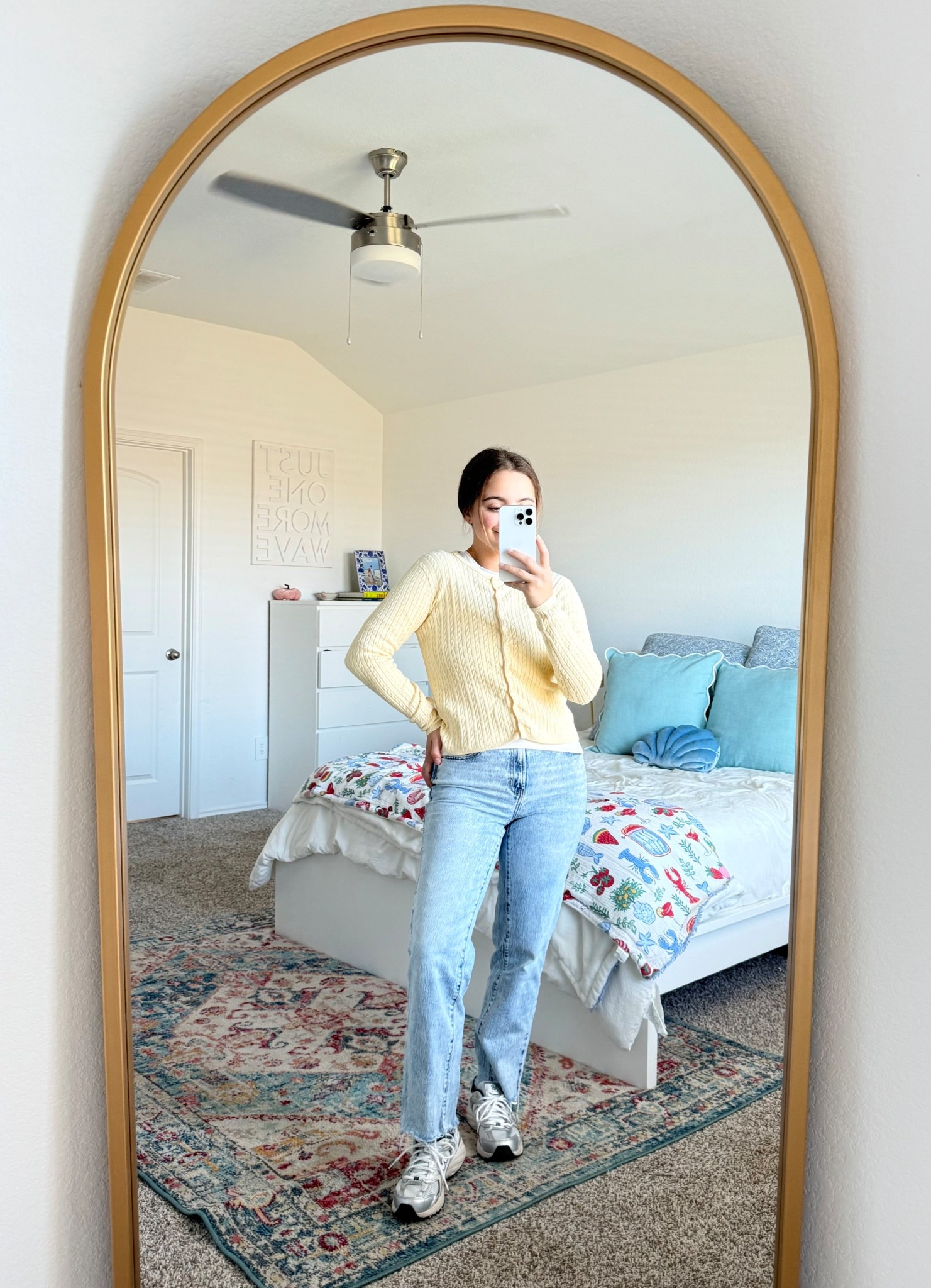 Butter yellow >>>

#LTKdayinmylife #LTKootd #LTKFindsUnder50