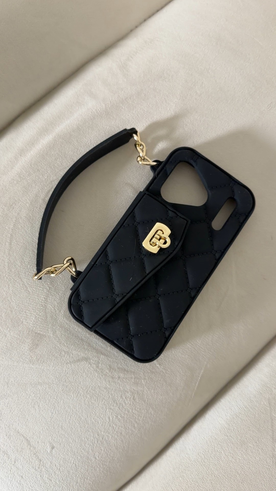 Black iphone case
Amazon finds