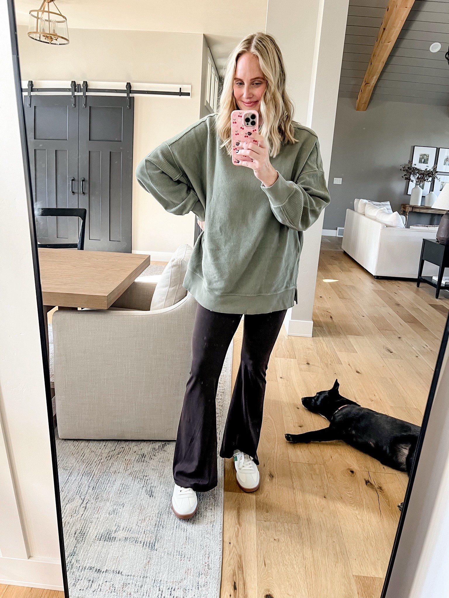 Aerie sale!! Use code: AERIELTK35% This promo code will be for 35% off and WILL stack on top of website promotion. The best deal 🙌🏼🤩

Style tips - Outfit inspo - Mom looks - Aerie sale - Trendy fashion 

#LTKStyleTip #LTKSeasonal #LTKSaleAlert