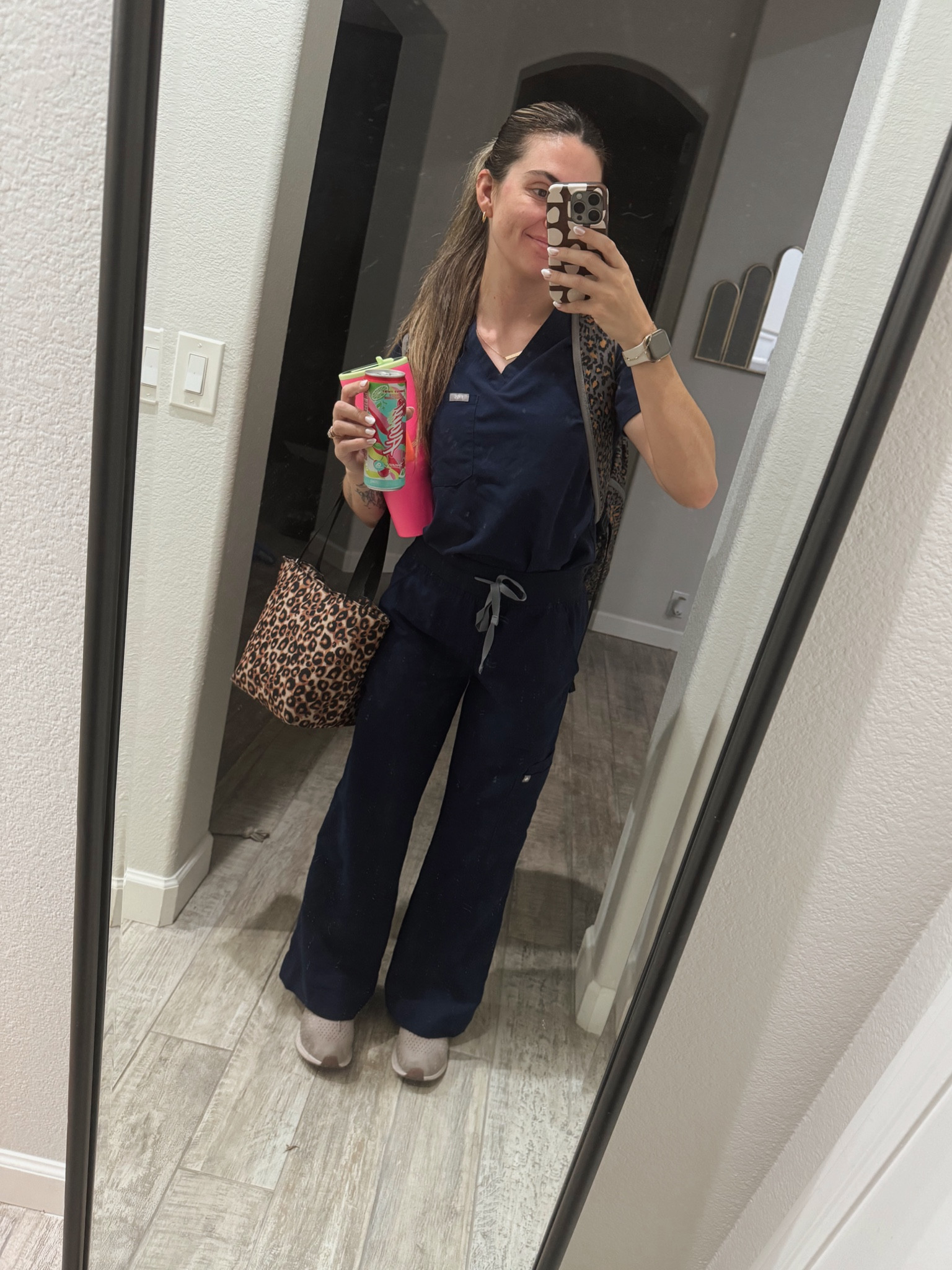 Wide leg scrub pant 🙌🏼
#figs #wearfigs #nurselife

#LTKFindsUnder100 #LTKSaleAlert
