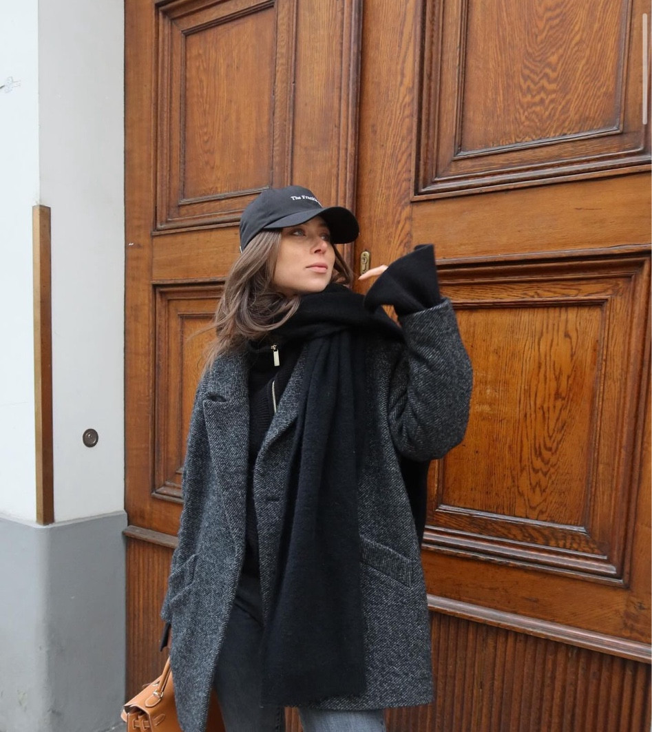 December 🖤

#LTKstyletip #LTKeurope #LTKSeasonal