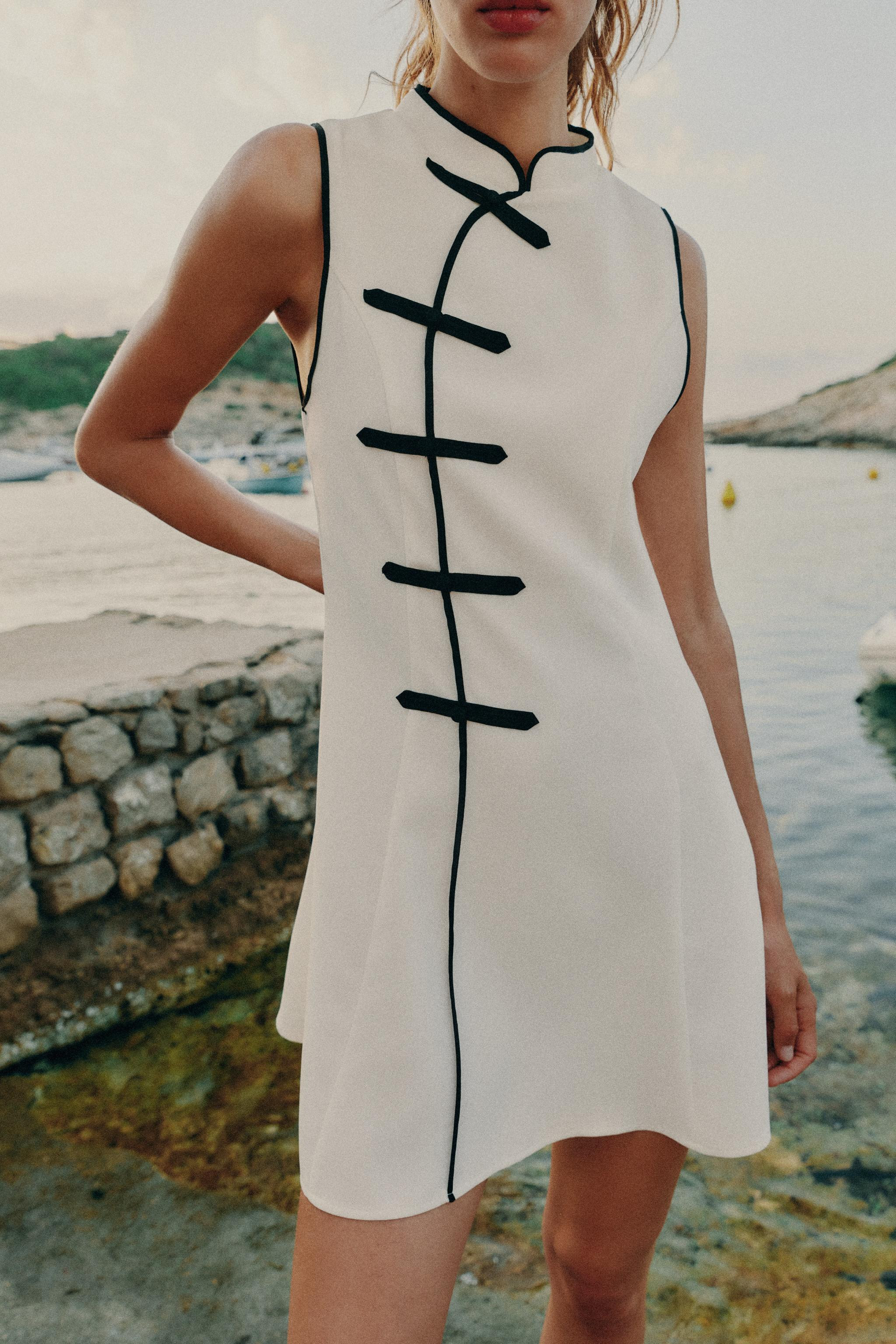 SHORT DRESS WITH FROG FASTENING | Zara UK