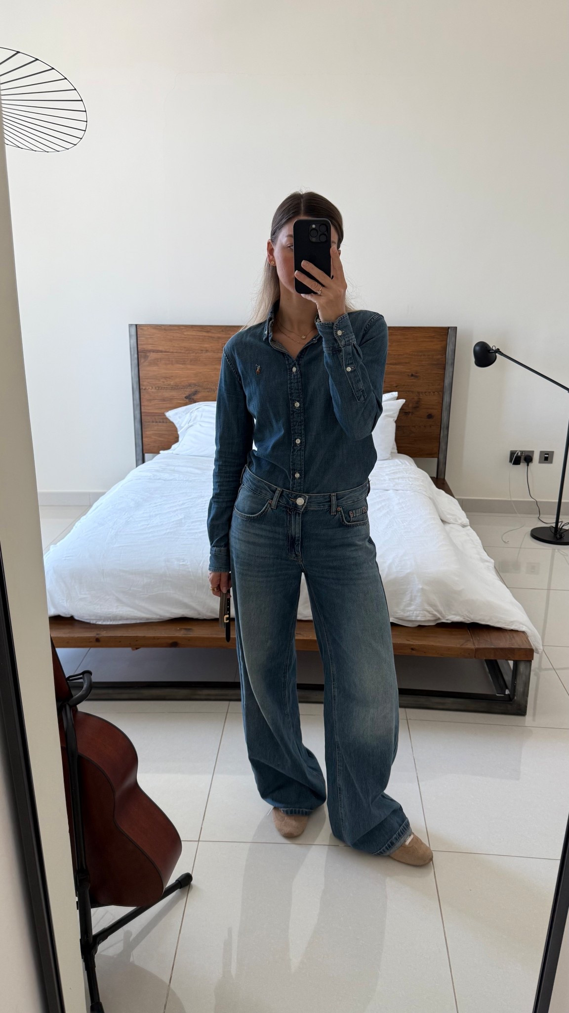 Double denim , suede sneaker love 


#LTKFindsUnder50 #LTKFindsUnder100