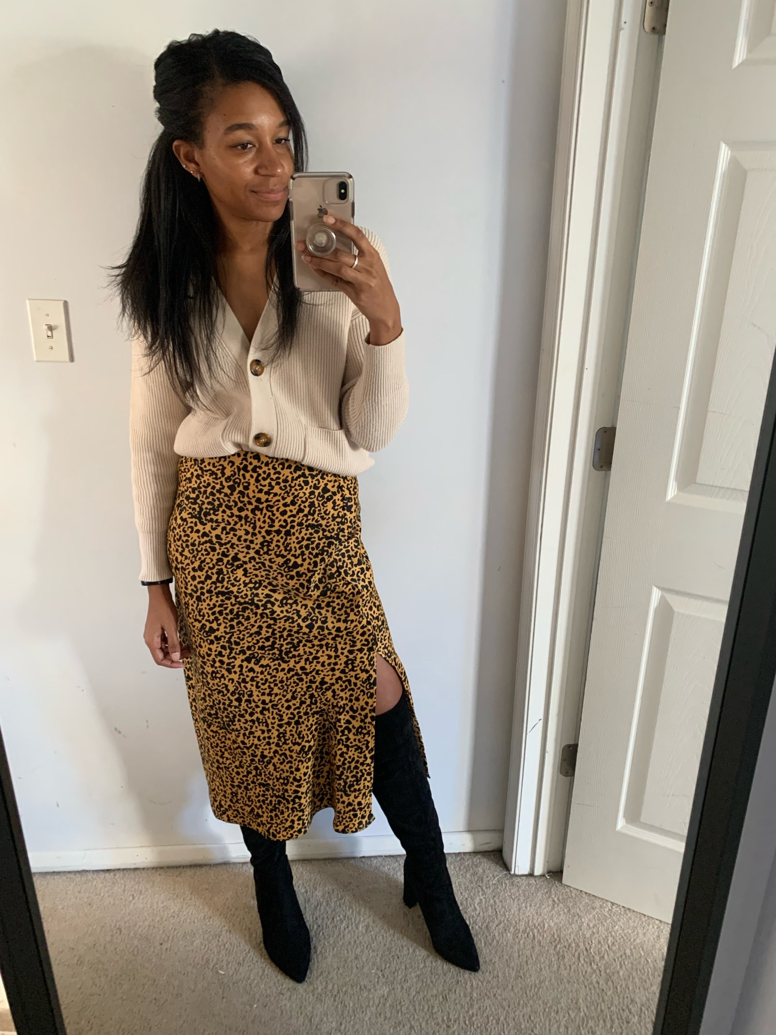 Need something to wear for a winter date night or Valentine’s Day? This look is casual and comfortable. 

#LTKstyletip #LTKunder100 #LTKSeasonal