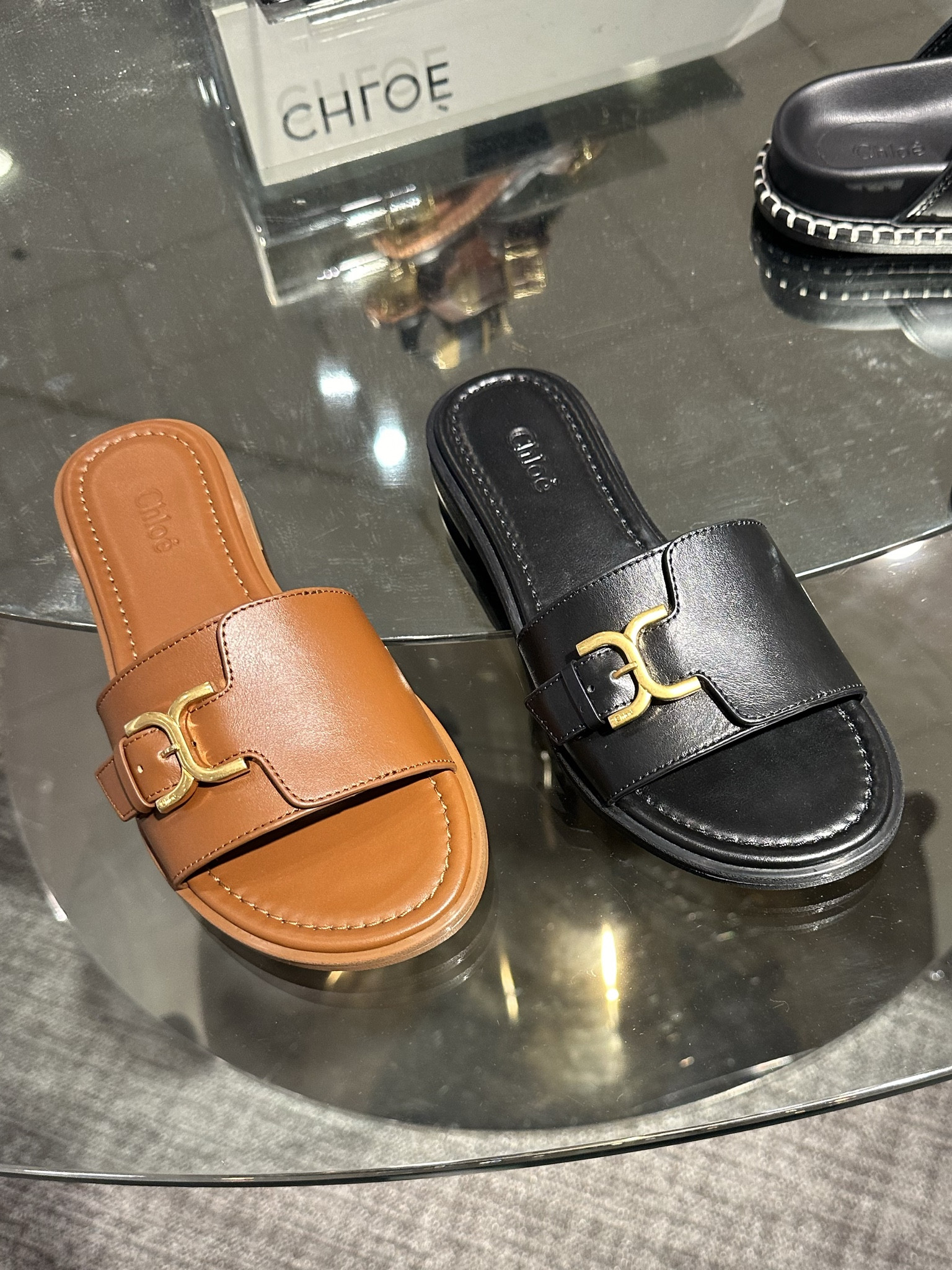 the perfect comfy yet chic summer sandal 

#LTKSeasonal #LTKworkwear #LTKshoecrush