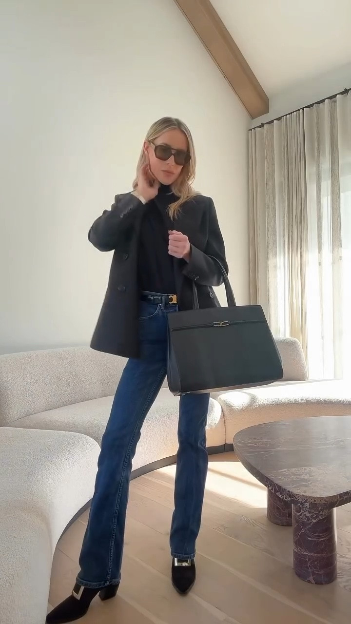 busy busy busy 💻🖤

#LTKSeasonal #LTKWorkwear