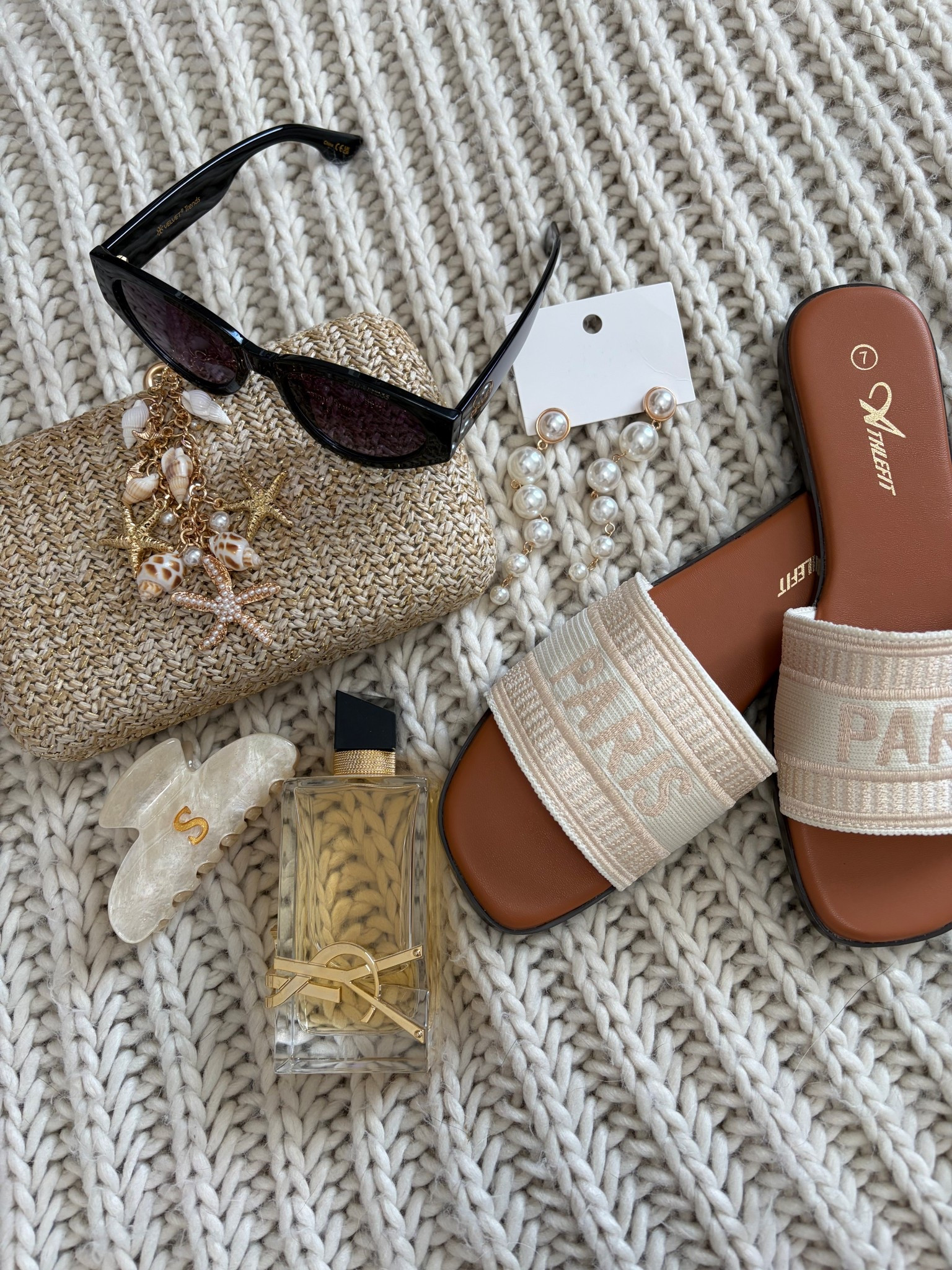 Bachelorette trip necessities 👏🏼☀️🌊

White
Sandals
Clip 
Velvet eyewear 
Sunglasses 
Handbag 
Clutch
Cream
Perfume
YSL
#velveteyewear
#shopbyfaceshape

#LTKU #LTKSeasonal #LTKWedding