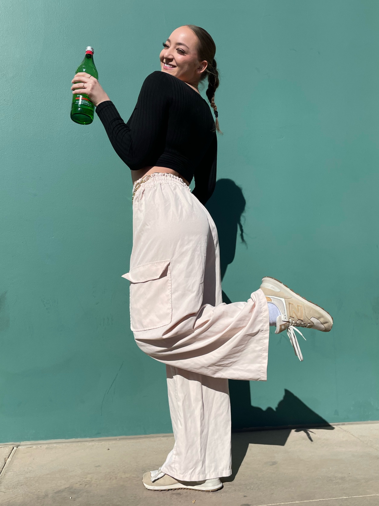 Cargo Pants and new balance shoes!
Pants size M 
Shirt size S
Shoe size 8


#newbalance tennis shoes , neutral shoes , tan cargo pants , basics , neutral fashion , neutral clothing , LTK fit , 

#LTKstyletip #LTKunder50 #LTKfit