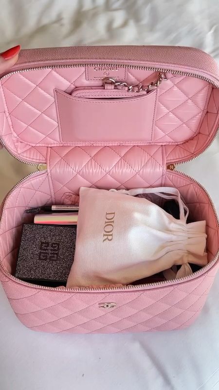 Pack with me for LA with Sephora Squad! 

Shop all of my packing essentials here 💗

#LTKbeauty