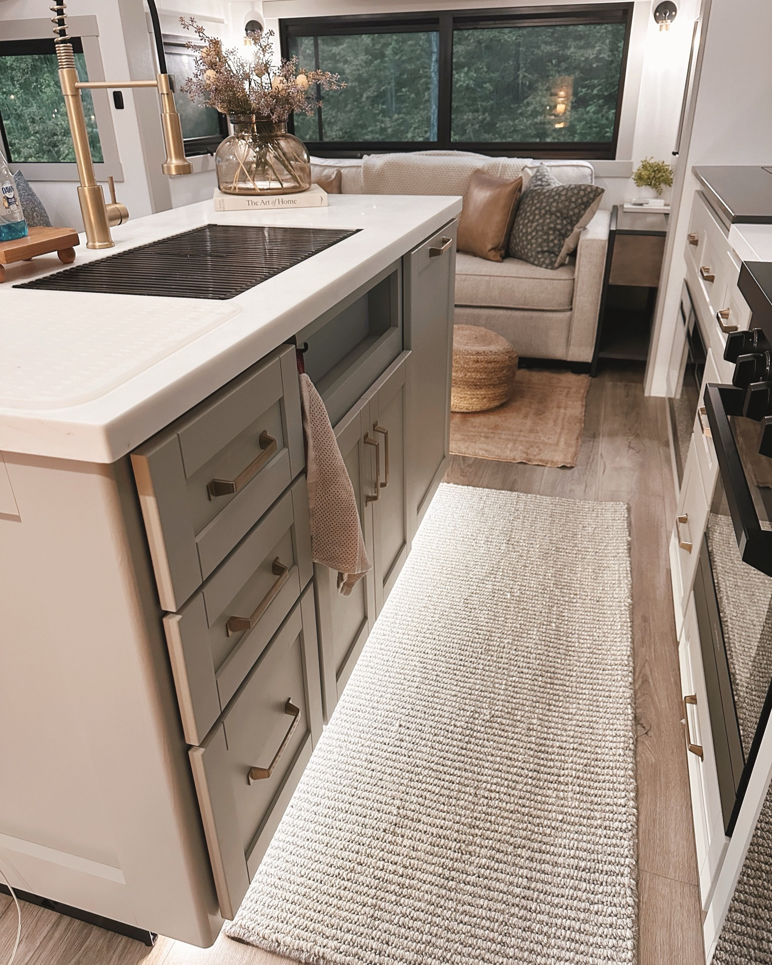 Pottery Barn custom size striped runner rug for kitchen island or any hallway space! So comfy and durable 🫶🏼 #runner #custom #potterybarn #rug #struped

#LTKHome