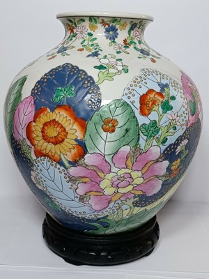 Tobacco Leaf Vase Large Ceramic Hand Painted Vase With Carved Wooden Stand 10.5" | eBay AU