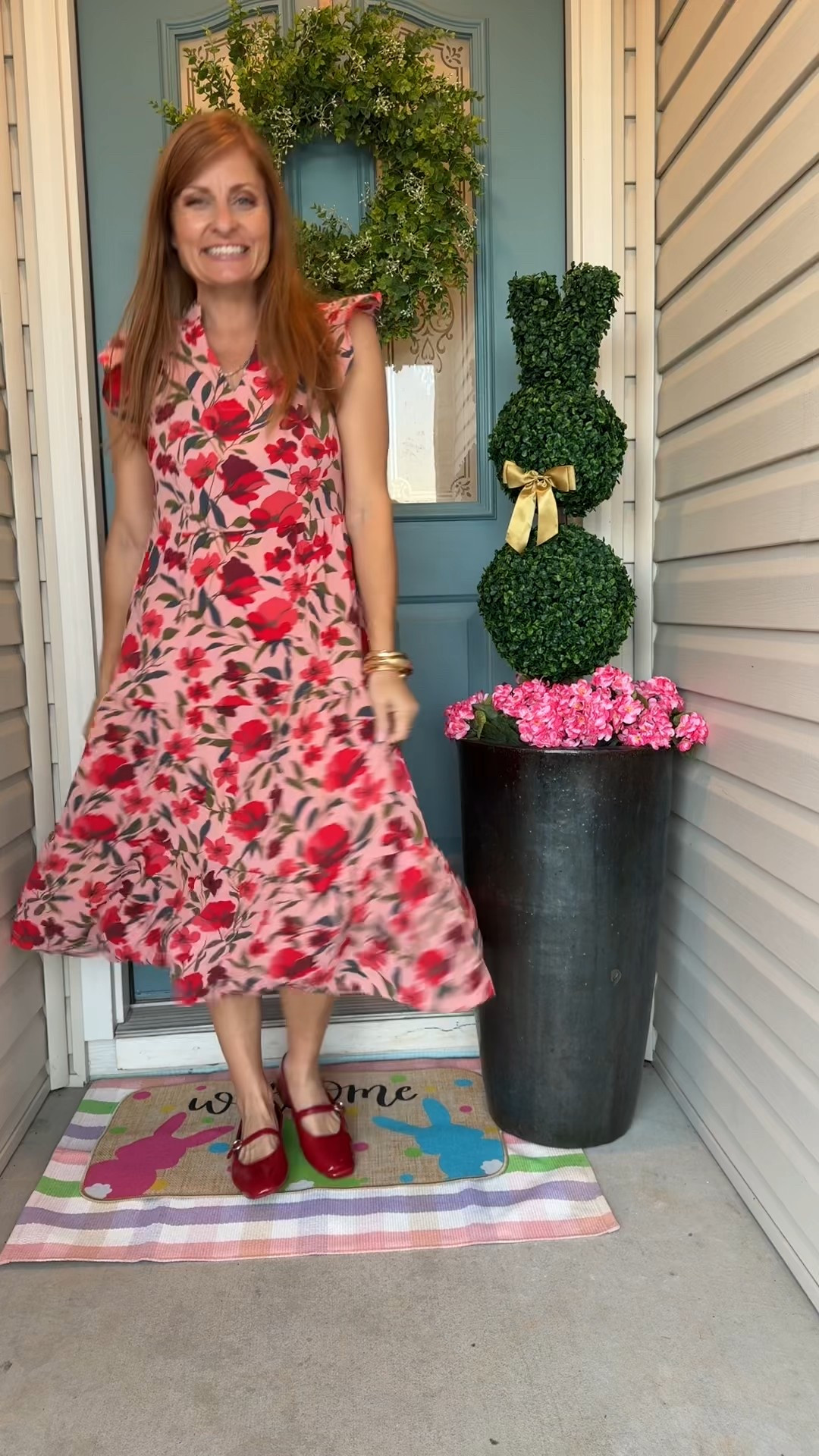 Spring, but make it effortless.
This dress feels light, flowy, and easy—the kind you slip on and instantly feel pulled together. I love how the floral print brings a fresh, happy energy while the silhouette keeps everything comfortable and flattering. It’s perfect for spring days, brunch plans, or just leaning into that calm, confident feeling. 🌸
A true throw-on-and-go piece you’ll keep reaching for.
#springdress #effortlessfashion #feminineenergy #amazonfinds #over40style
floral spring dress, midi dress women, effortless outfit ideas, spring fashion for women, casual feminine style

#LTKmomlife #LTKSeasonal