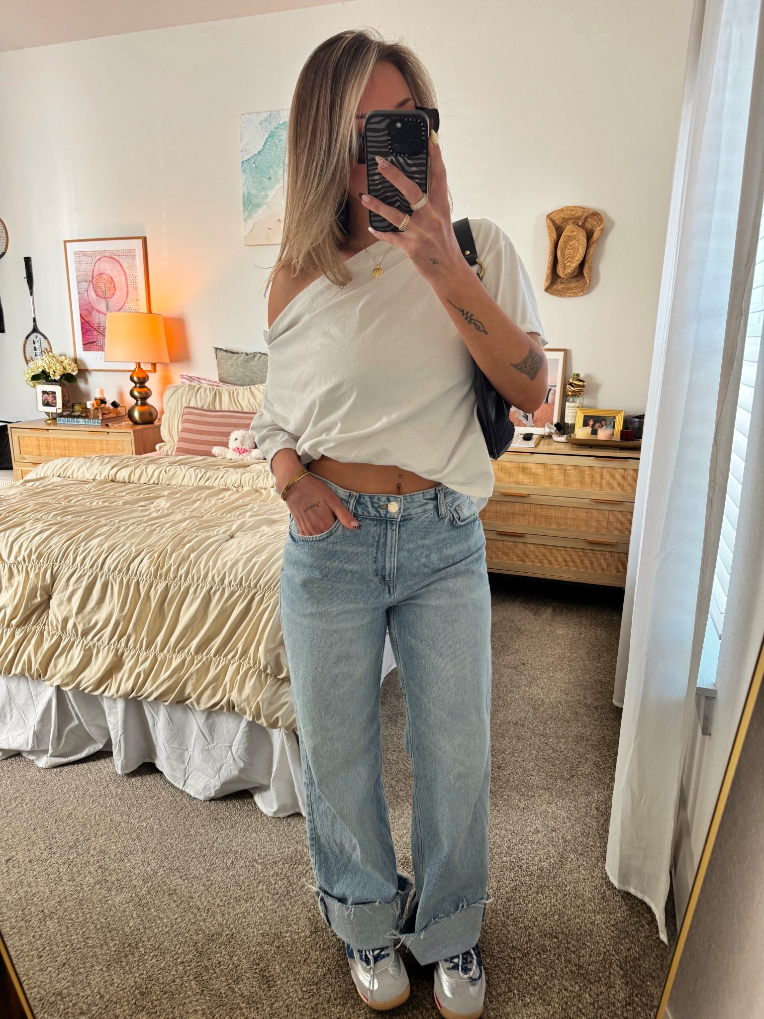 perfect off the shoulder tee <3 relaxed fit & i’ve had it for years !! jeans are pull & bear 

#LTKootd #LTKSeasonal