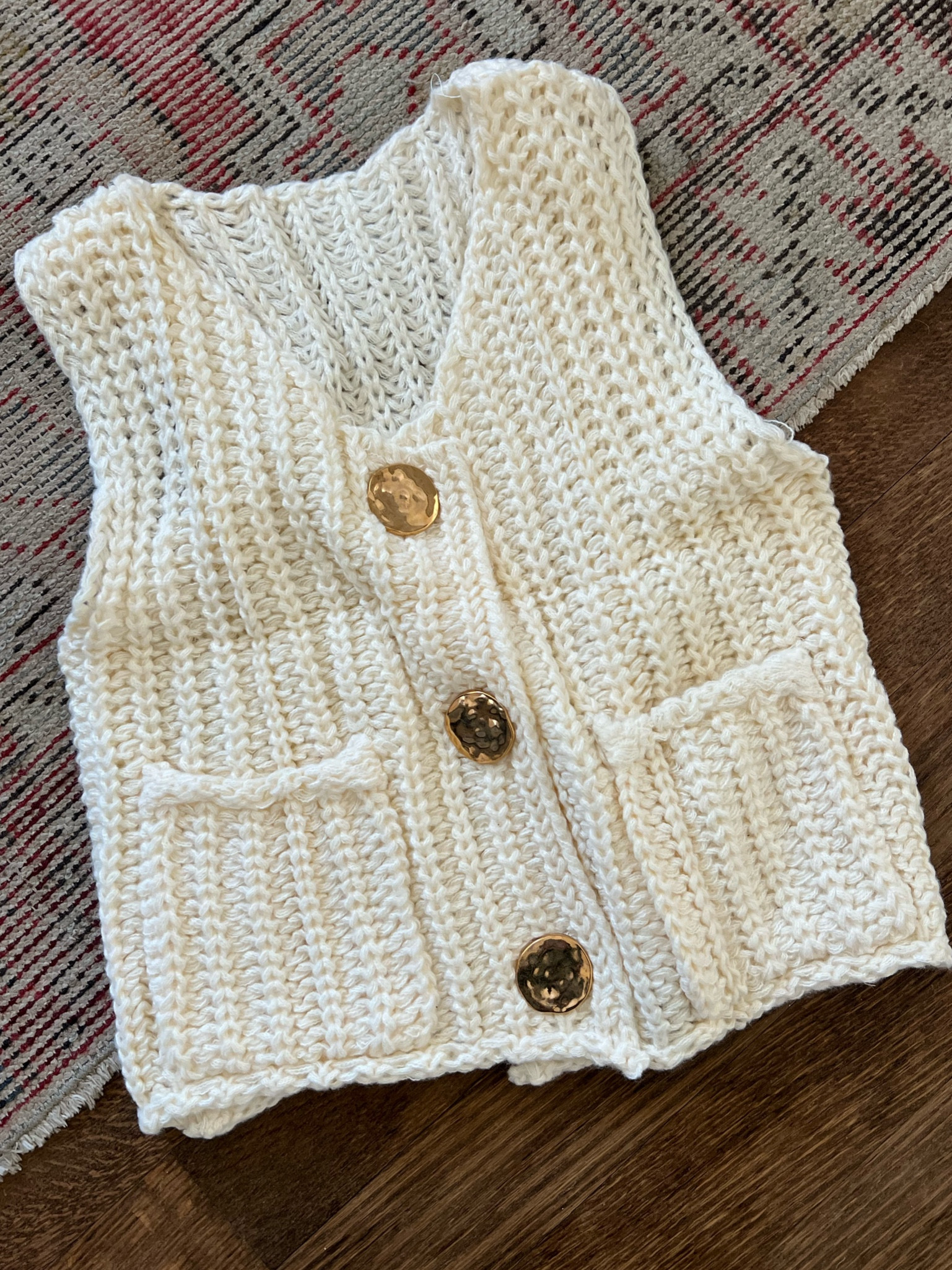 Amazon under $20 find! Ordered a small and can’t wait to pair with shorts ☀️ 

Amazon find, summer sweater 

#LTKFindsUnder50 #LTKTravel #LTKSeasonal