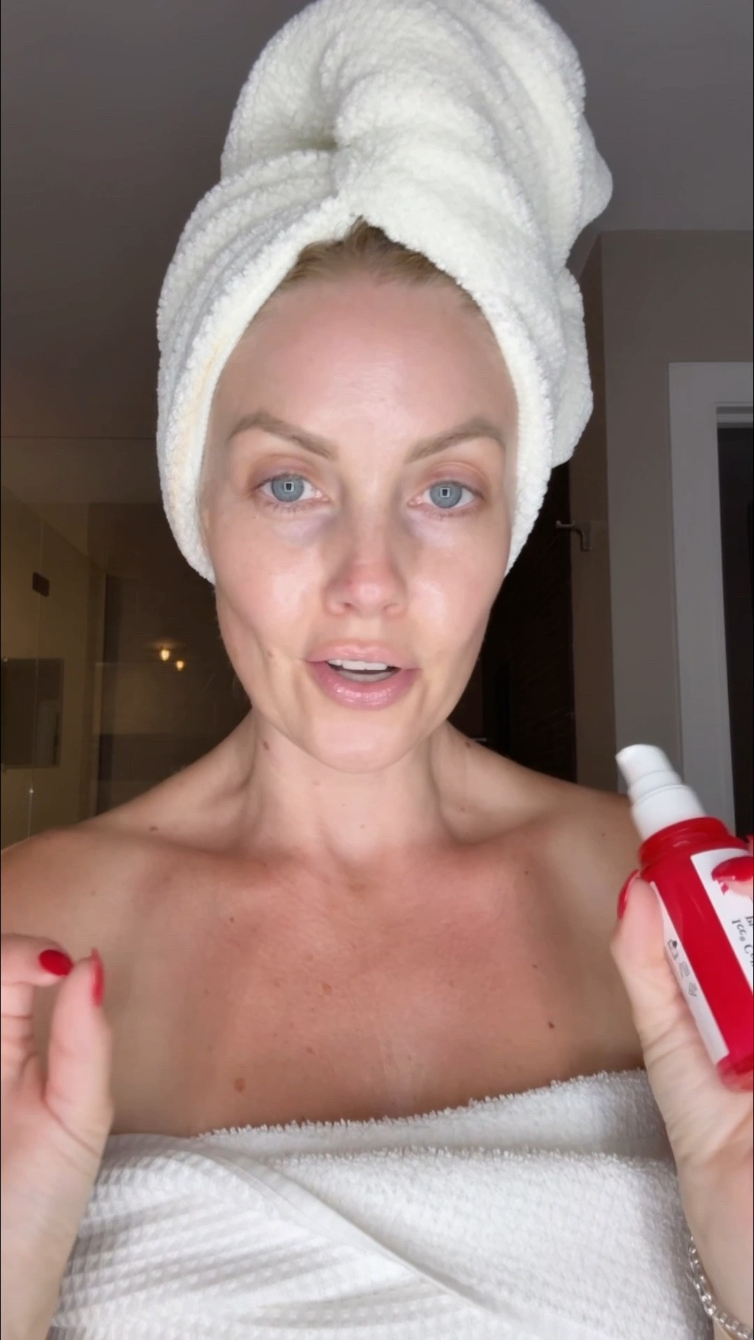 A new skincare favorite 🙌🏼 If you’re looking for a serum that leaves your skin looking plump and radiant, @kiehls CollaShot Plump Serum is worth the buy! 

#kiehlspartner @kiehls #KiehlsPartner #skincare  #Collashot

#LTKmorningroutine #LTKOver40 #LTKBeauty