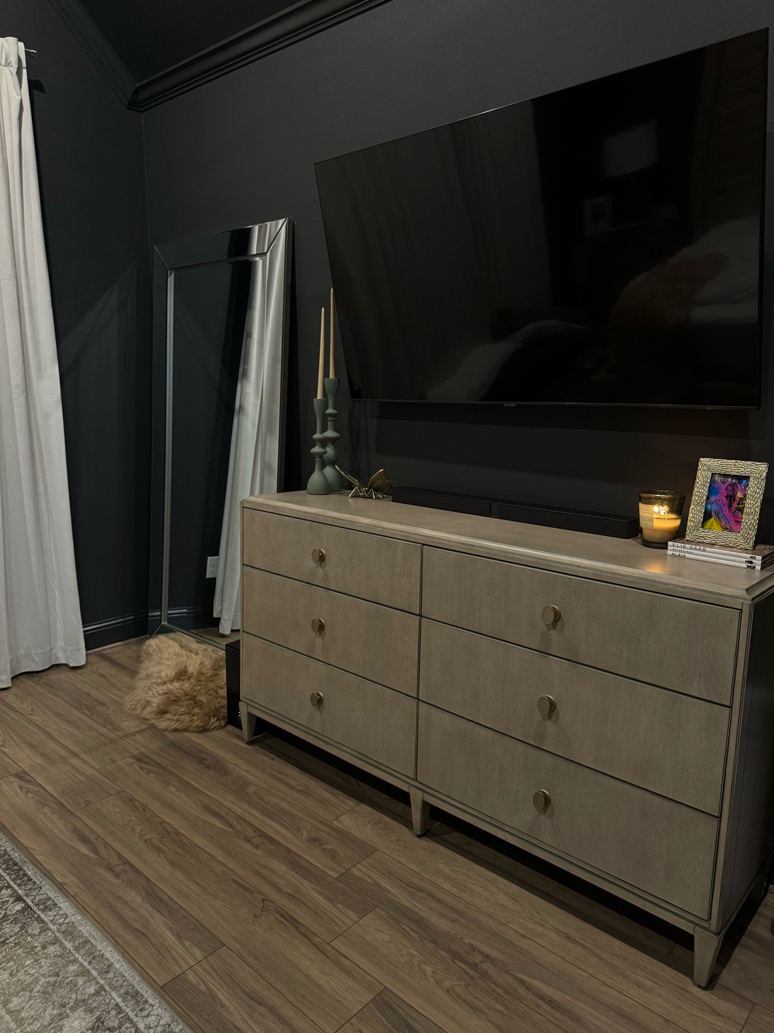 our room is the coziest place in the house. Highly recommend the color Iron Ore in the bedroom 

#LTKhome