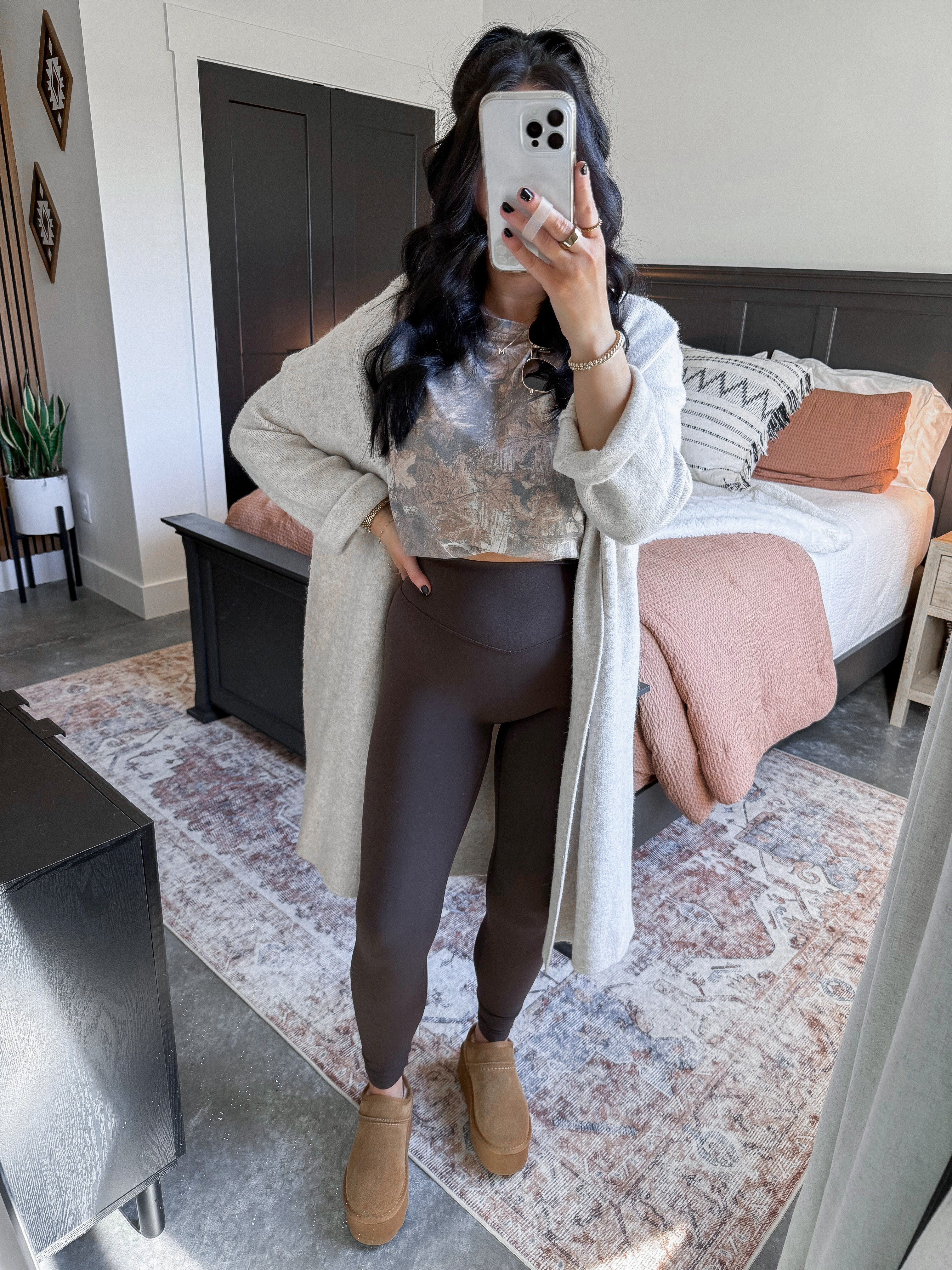 Comfy OOTD 🤍

Camo Tee - small (khaki green option)
Cardigan - small (apricot option)
Leggings - small (clay brown option)
Bralette - medium

The perfect outfit - whether you're lounging around home or running some errands! 👏🏼 I love this camo tee so much! It does have an oversized fit, but I tucked mine up into the band of my bralette for a cropped look! Layered this super cozy chunky cardigan over it (it reminds me of something from Loft - such amazing quality!) & finished the look with the best no front seam leggings EVER & these cozy platform shoes! 

 

 

#LTKootd #LTKFindsUnder50 #LTKFindsUnder100