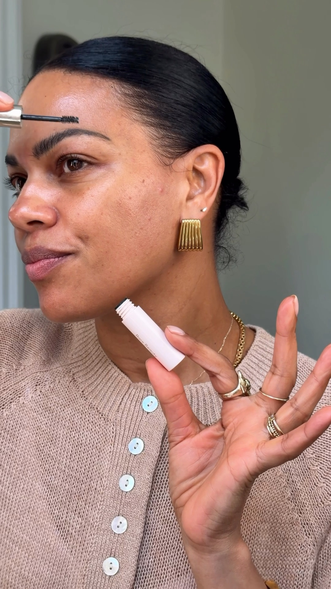 I learn a lot from the 20 and 30 year olds but at 50 I usually can’t follow their protocol for long wearing makeup if I want it to look good in real life 😭 Here’s what I do for a quick long lasting makeup that doesn’t look dry or cakey on 50 year old skin :) 

Eyes & Brows:
Rare Beauty brow gel 
NARS eye primer 
Urban decay eyeliner /mascara intense black 
Benefit brow pencil - 05

Complexion:
Danessa Myricks Blurring Balm & spray 
Charlotte Tilbury flawless filter- 6
Merit Minimalist Stick - Burlwood & Cacao
Bobbi brown Corrector Stick - Dark Peach
Hourglass concealer - Flax 8
Huda setting powder -banana bread 

Blush & Lips 
Patrick Ta blush - Just Enough
Patrick Ta lip tint - cookie butter

Brushes:
Sephora Pro Shadow Brush #15, #56
Patrick Ta Dual Ended Blush Brush
Sephora Pro Concealer Brush #71
Sephora Pro Foundation Brush #47
Hourglass powder brush
Shu Uemura eyelash curler 





#LTKOver40 #LTKBeauty #LTKgrwm