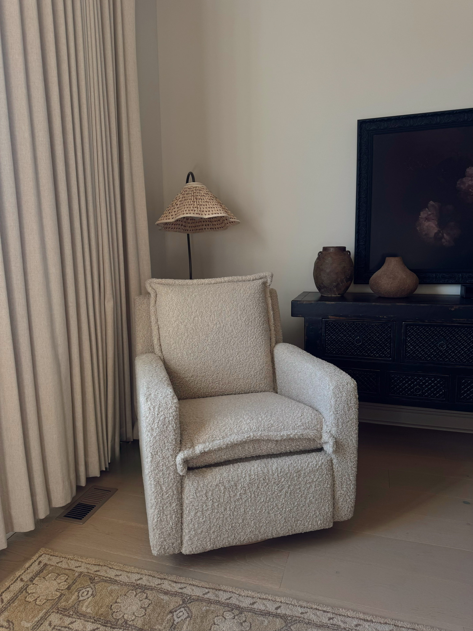 Our rocking chair recliner that we have in our bedroom for baby🤍☁️💤

#LTKHome #LTKBaby