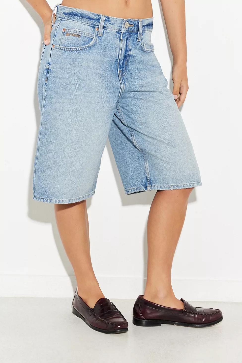 BDG Missouri Longline Light-Wash Jorts | Urban Outfitters (EU)