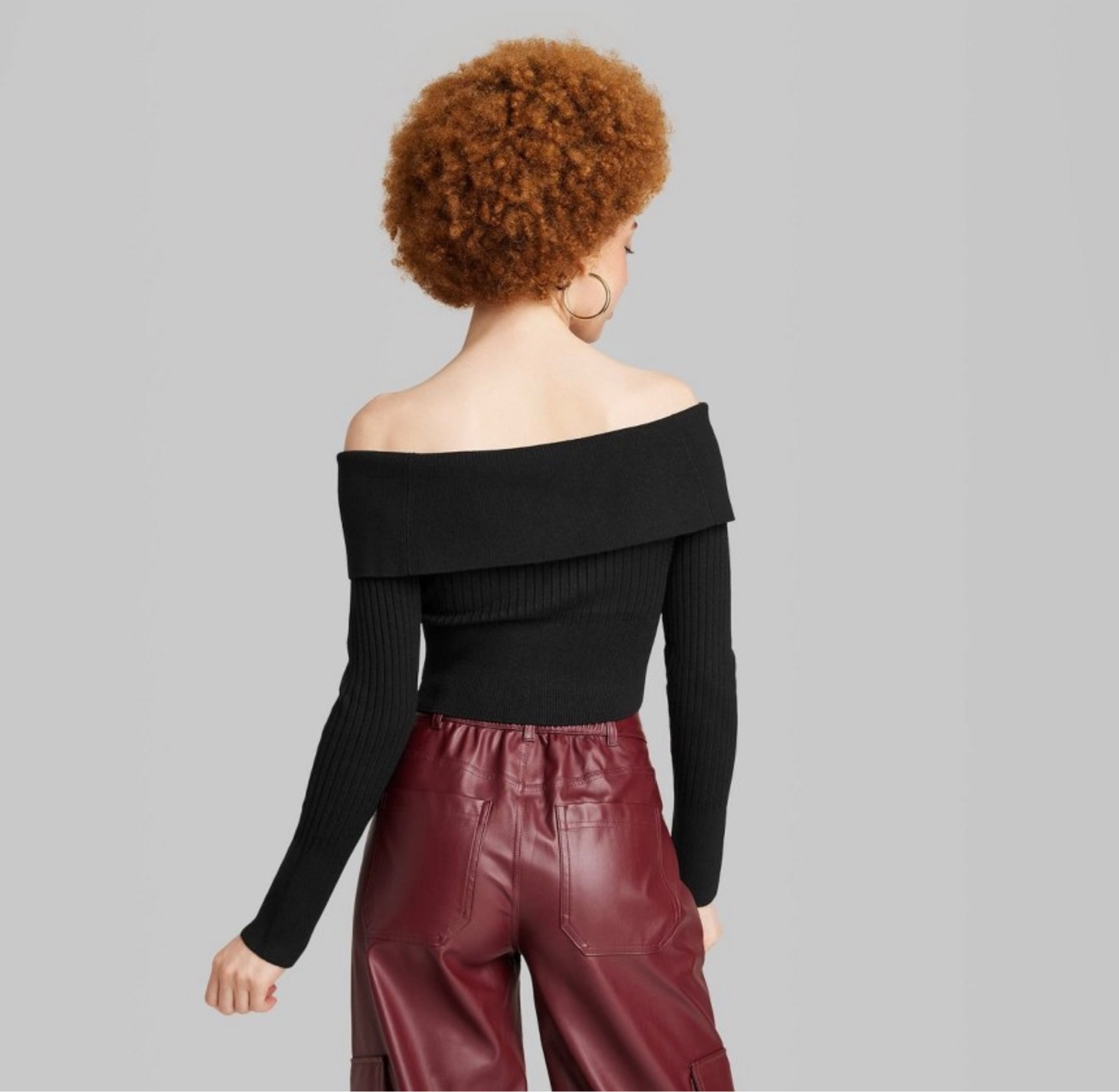 Off-the-shoulder sweater top $26

#LTKSeasonal #LTKfindsunder50 #LTKHoliday