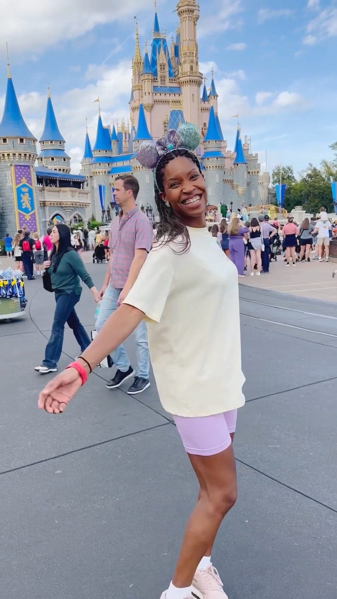 Aesthetic disney tee under $20!! Disney bound, pastel Disney. Perfect for teens too!!

#LTKFamily #LTKTravel #LTKFindsUnder50