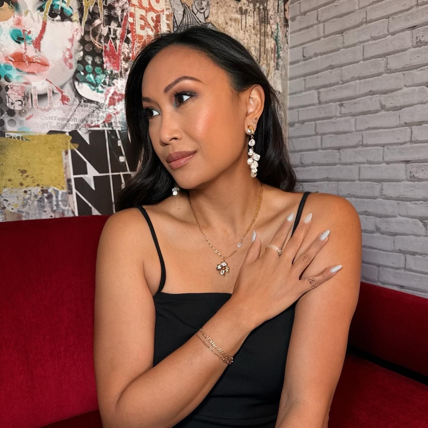 Golden hour glow, but make it forever ✨

Obsessed with these pieces from @ahavajewels NO SAINTS collection—the shamrock necklace is my everyday lucky charm, and this eternity ring adds the perfect touch of timeless sparkle. I love that they’re gold-filled, so you get that luxe look without the stress… aka jewelry you never have to take off 🤍

Effortless, elevated, and made to last—this is your sign to upgrade your everyday stack. ✨

Shop the NO SAINTS collection and treat yourself to affordable luxury that actually lasts 💫

#AhavaJewels #NoSaintsCollection #EverydayLuxury #GoldJewelry #TimelessStyle