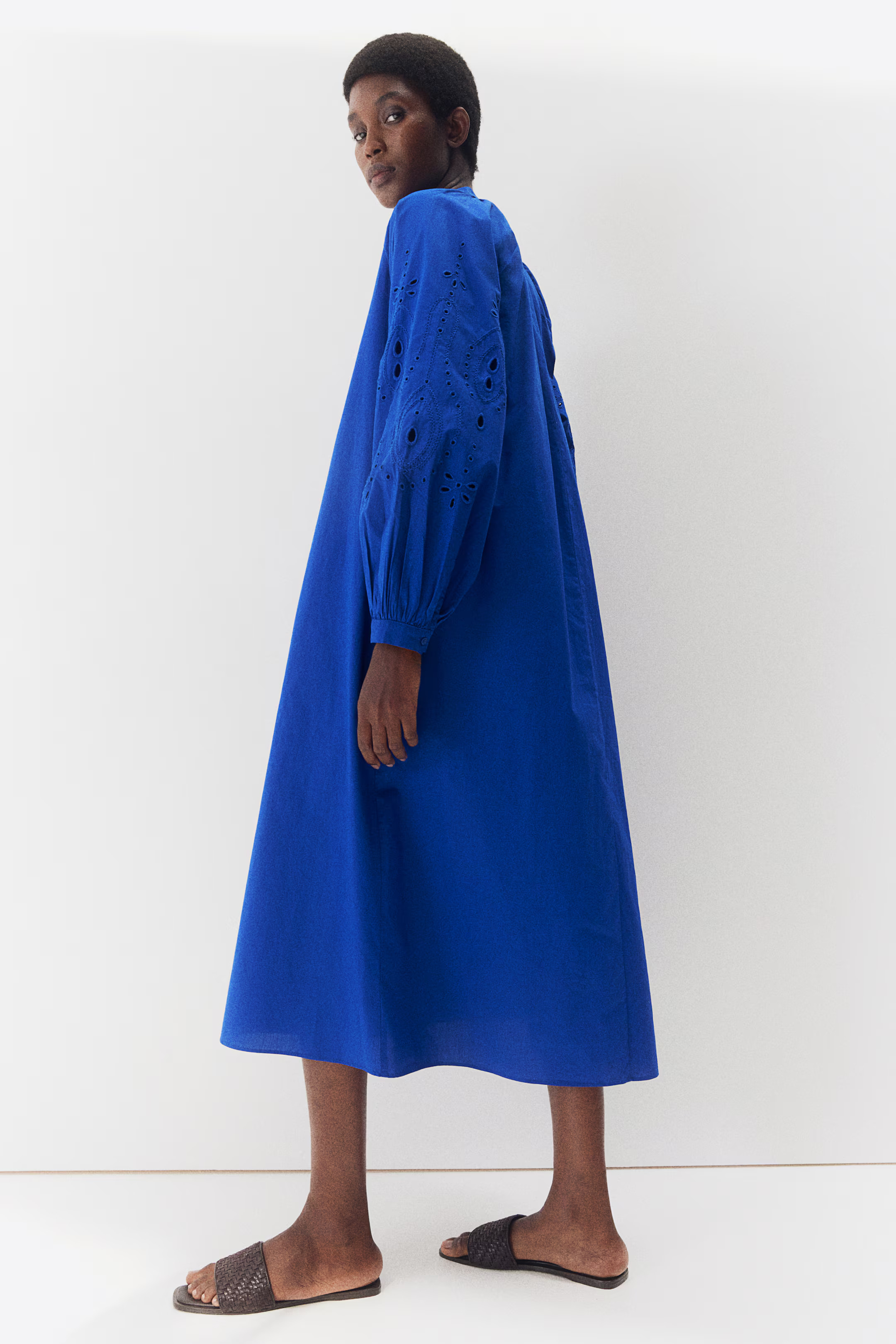 Broderie anglaise-detail dress | H&M (UK, MY, IN, SG, PH, TW, HK)