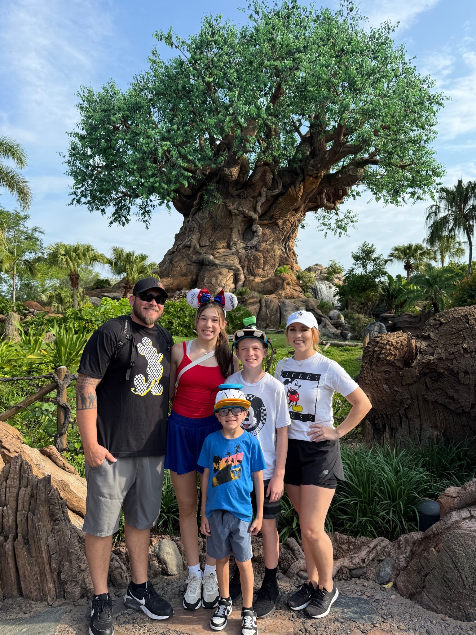 Day 4: Animal Kingdom!

Hat is a must. With the weather and the water tides, yeahhh I’m not doing my hair haha!

#disneyworld #disneyoutfits #momstyle #realmomlooks #realdisneystyle #momsintheir30s

#LTKFindsUnder100 #LTKFamily