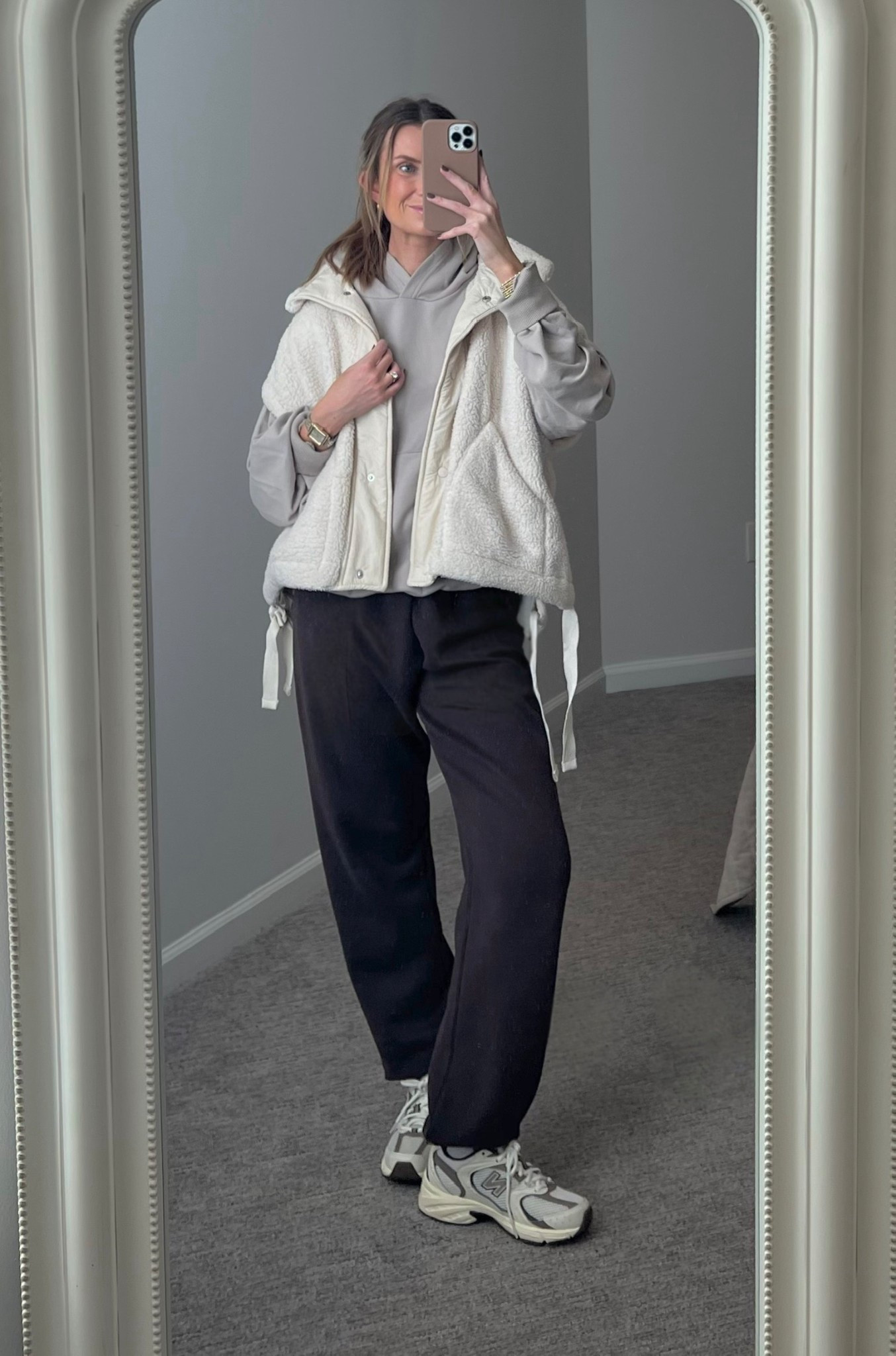 Comfy outfit idea! 

#LTKFindsUnder100 #LTKActive #LTKStyleTip