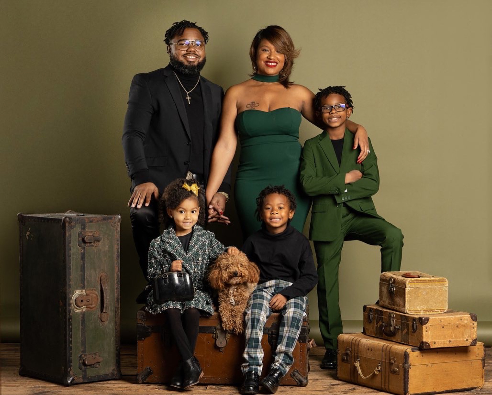 Family photos I’m green! 
#familyphotos
#formalgreen
#dressup

#LTKstyletip #LTKfamily #LTKSeasonal