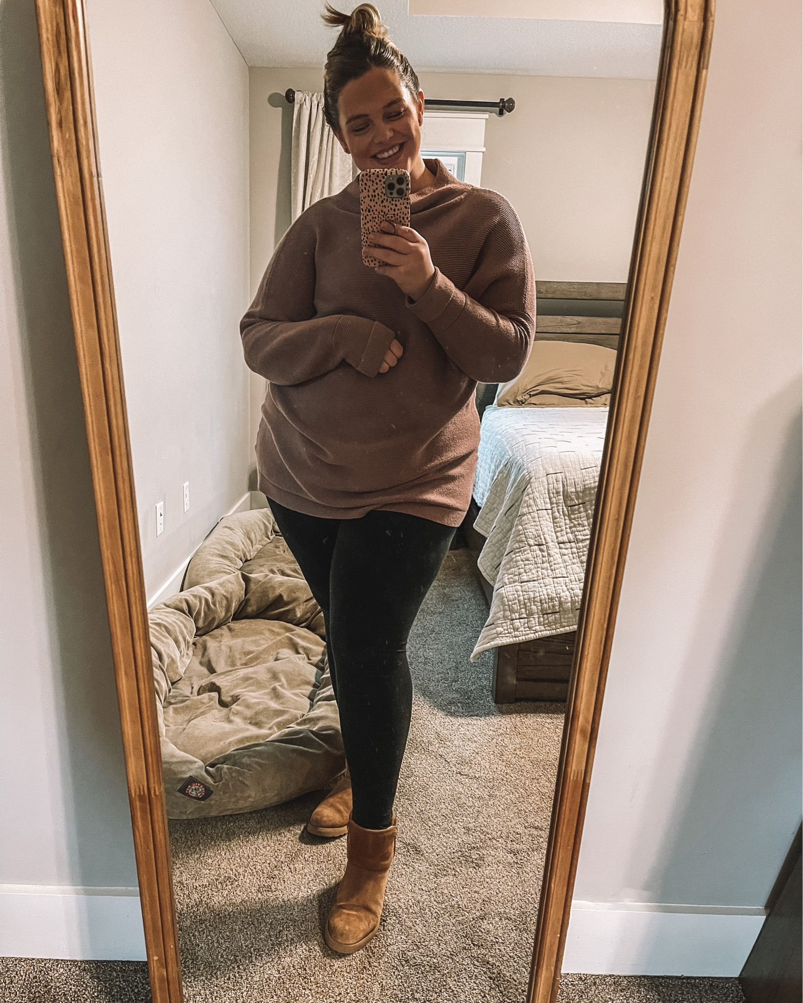 Winter outfit

Leggings
Oversized sweater
Ugg

#LTKunder100 #LTKunder50 #LTKstyletip