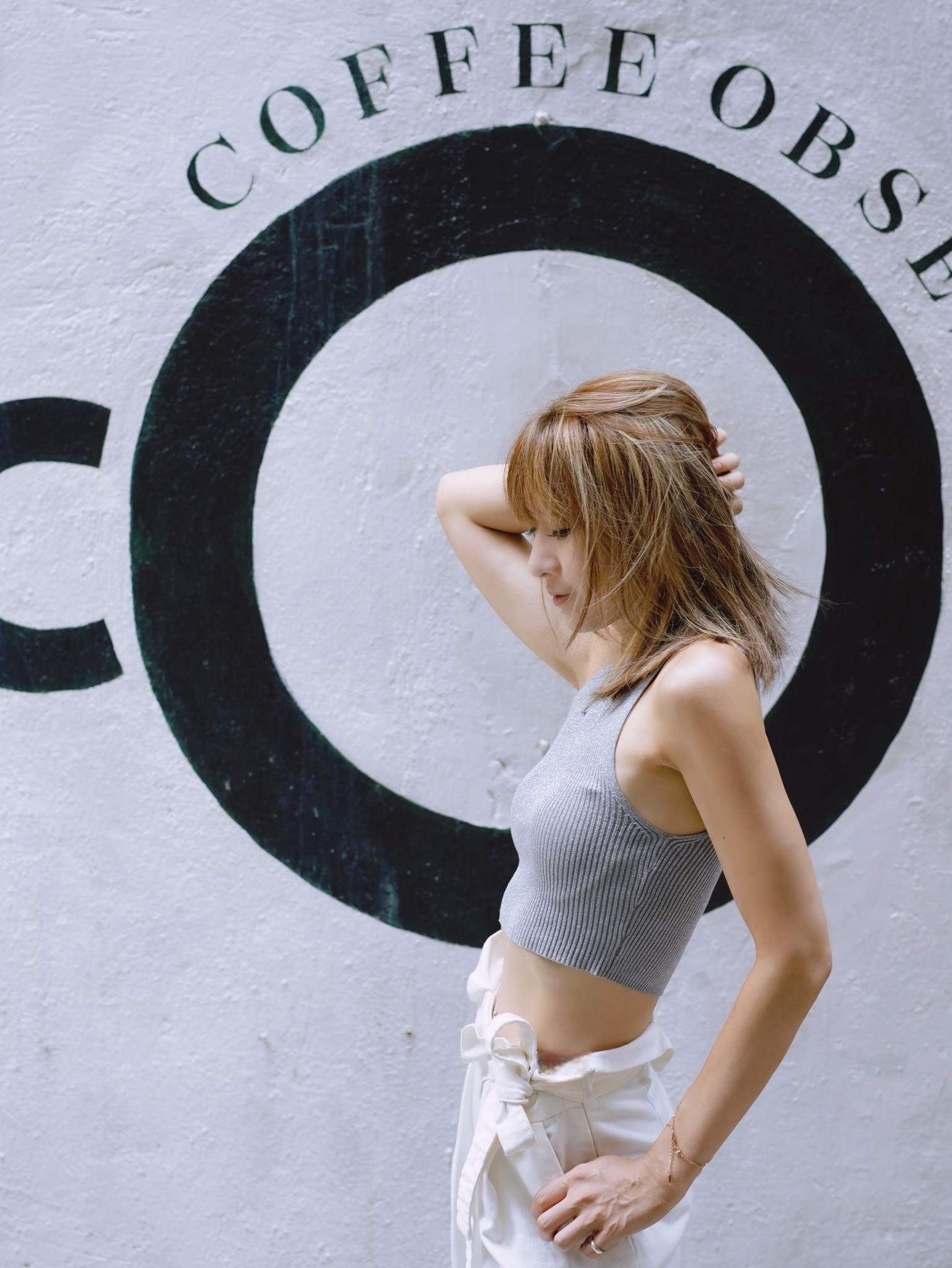 I think Silver / Grey is a great match with white pants. 
What do you think ? 

白色可愛的地方就是能配搭不同色系，演化不一樣的自己


#LTKAsia #LTKFind #LTKstyletip