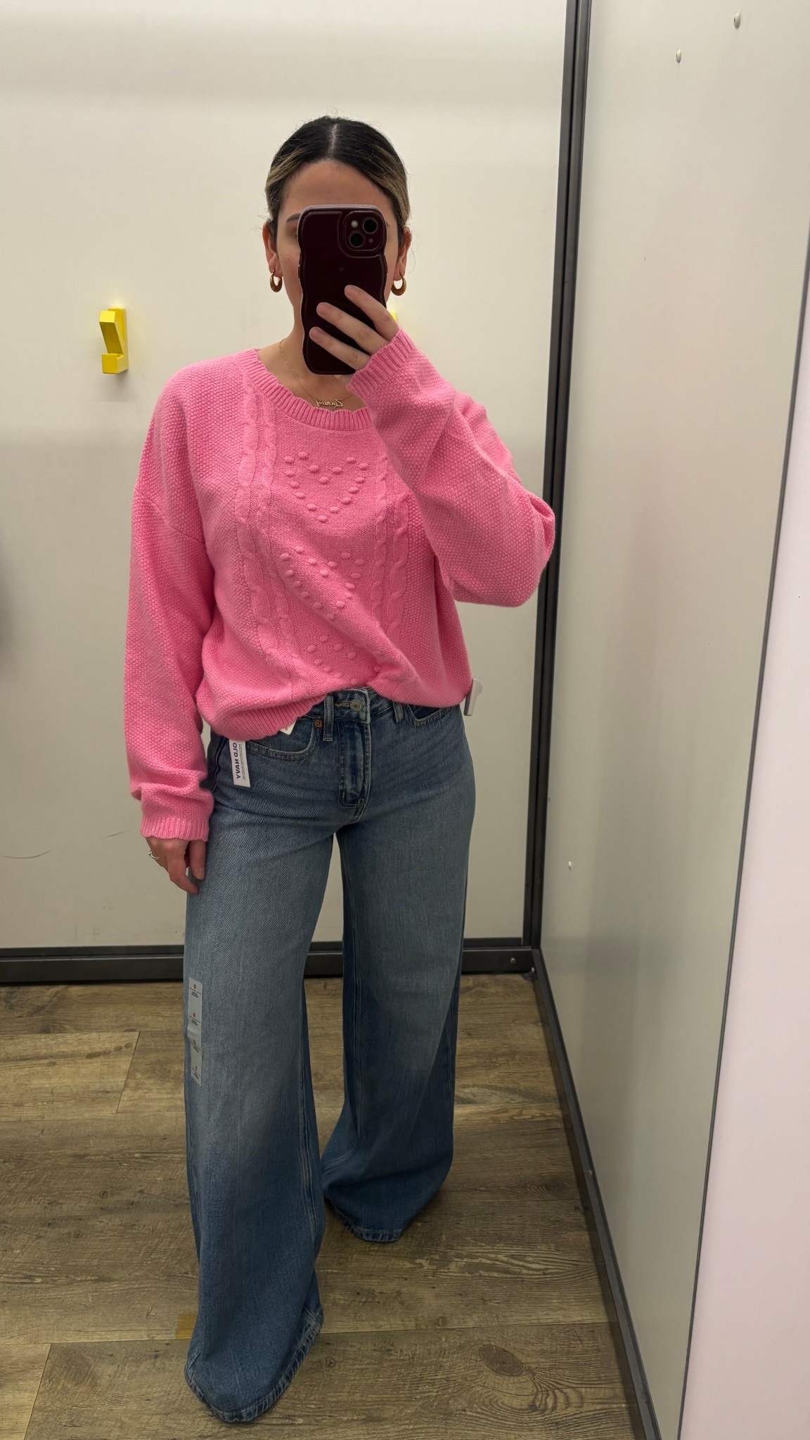 M sweater & 25 regular jeans (runs long) if you’re 5”2 order your size in petite. 

#oldnavy #tryon #tryonhaul #oldnavynewarrivals #momstyle #valentineoutfit #pinksweater #oldnavyjeans #valentinesday #oldnavystyle 

#LTKSaleAlert #LTKSeasonal #LTKFindsUnder50