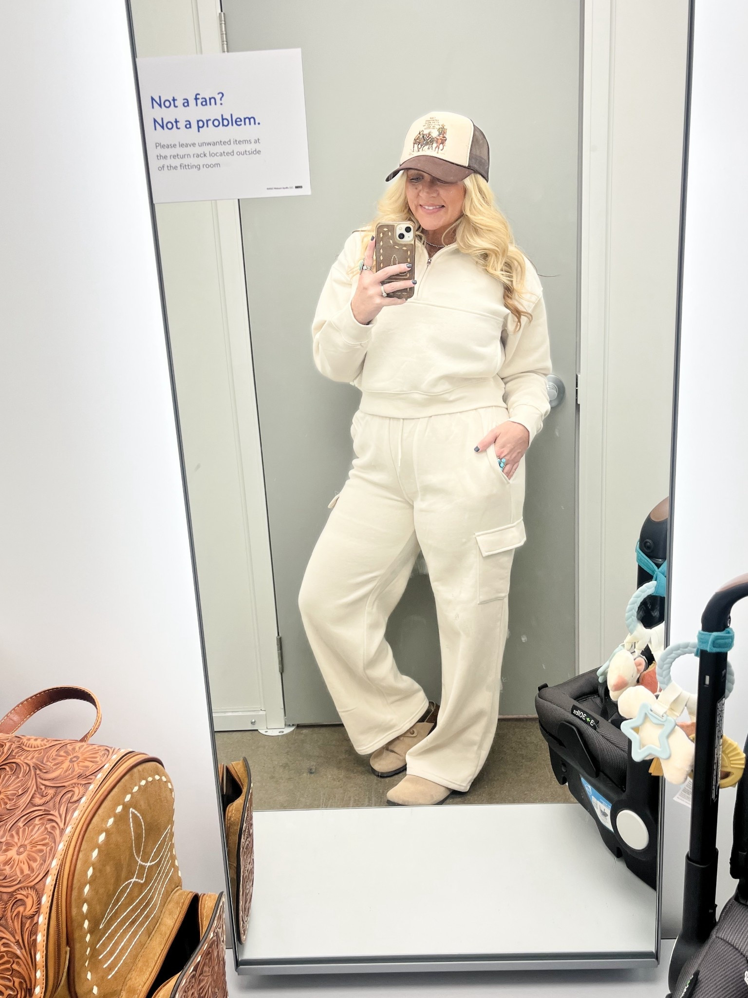 Comfy 2 piece set! I am 4 weeks postpartum and I am wearing a medium 

#LTKStyleTip #LTKSeasonal #LTKMidsize