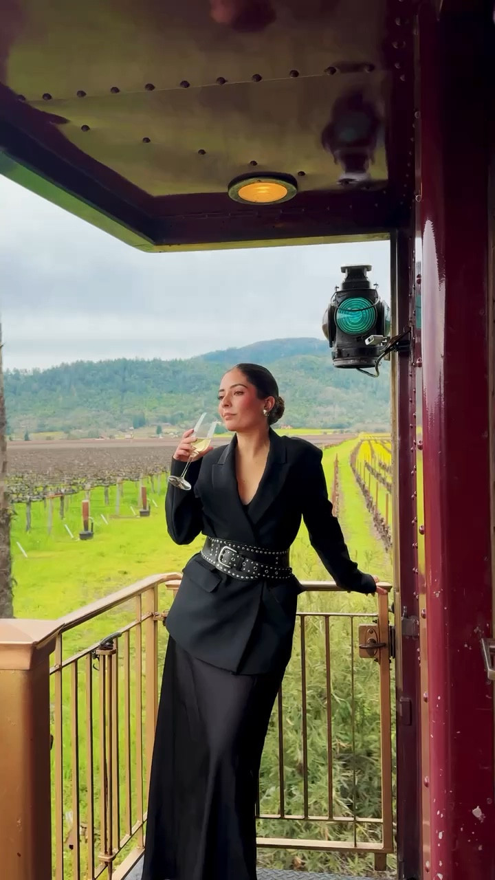 Draped in elegance, my black outfit exudes sophistication on this train journey. From the satin skirt to the asymmetrical belt, complemented by a sleek black blazer and accessorized with Gucci sunglasses and the Ophidia Mini GG. 🖤✨ #ElegantBlackAttire #GucciGlam

#LTKVideo #LTKstyletip #LTKSeasonal