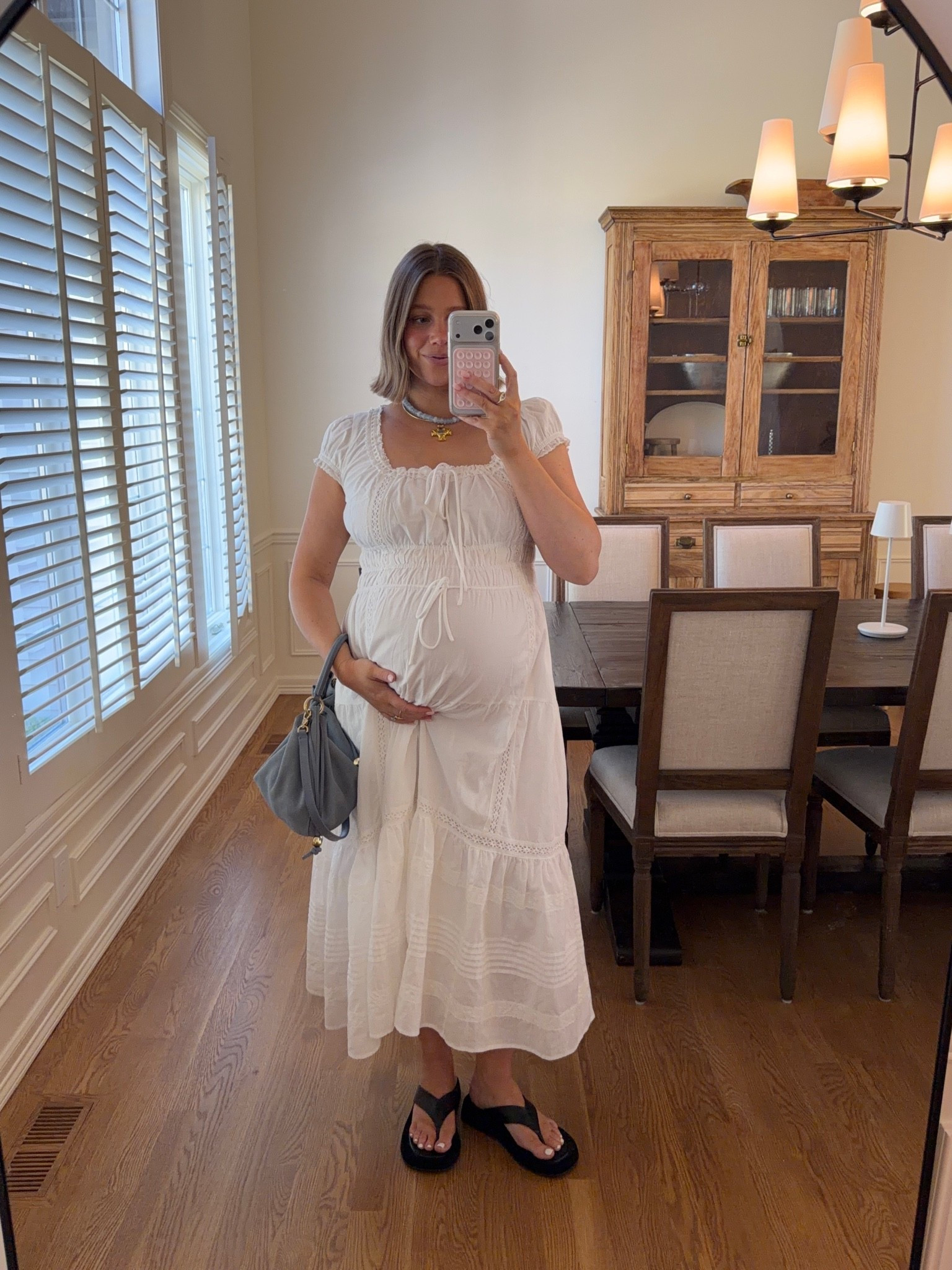 Dress size medium if between sizes go down they have generous sizing and it’s lined which is amazing!! Linking bra also. Sandals true to size. Bracha jewelry code: BRE15


#pregnancystyle #pregnant #bresheppard #summeraccessories #summerstyle #shorthair #doen #ivycityco #baublebar #bracha