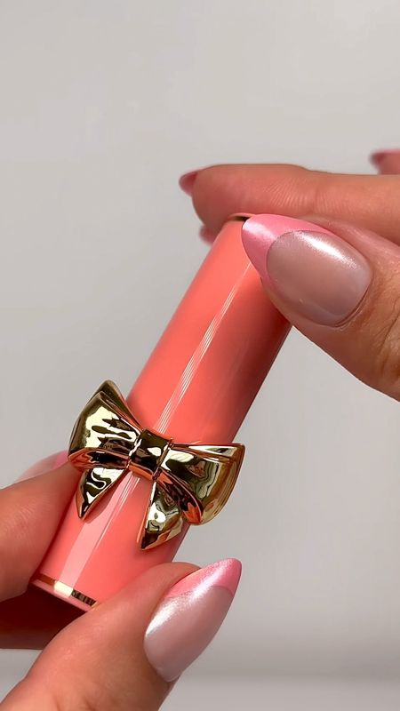 Pat McGrath satin allure lipstick in Venusian peach ✨

everyday makeup, natural makeup, glam makeup, minimal makeup, soft glam, makeup ideas, Lipstick shades, lipstick tutorial, lipstick aesthetic

#LTKGiftGuide #LTKbeauty #LTKstyletip