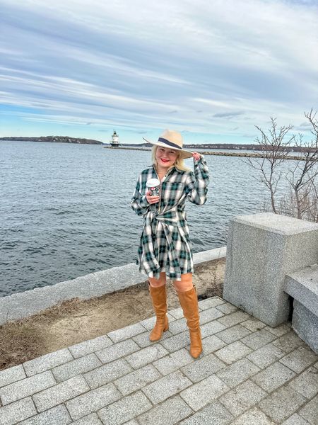 Love this plaid flannel shirt dress which is comfy and cozy and this green color is perfect for Saint Paddy’s Day!