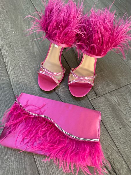 These matching feather heels and bag are gorgeous! I sized up in the heels (wide foot) 