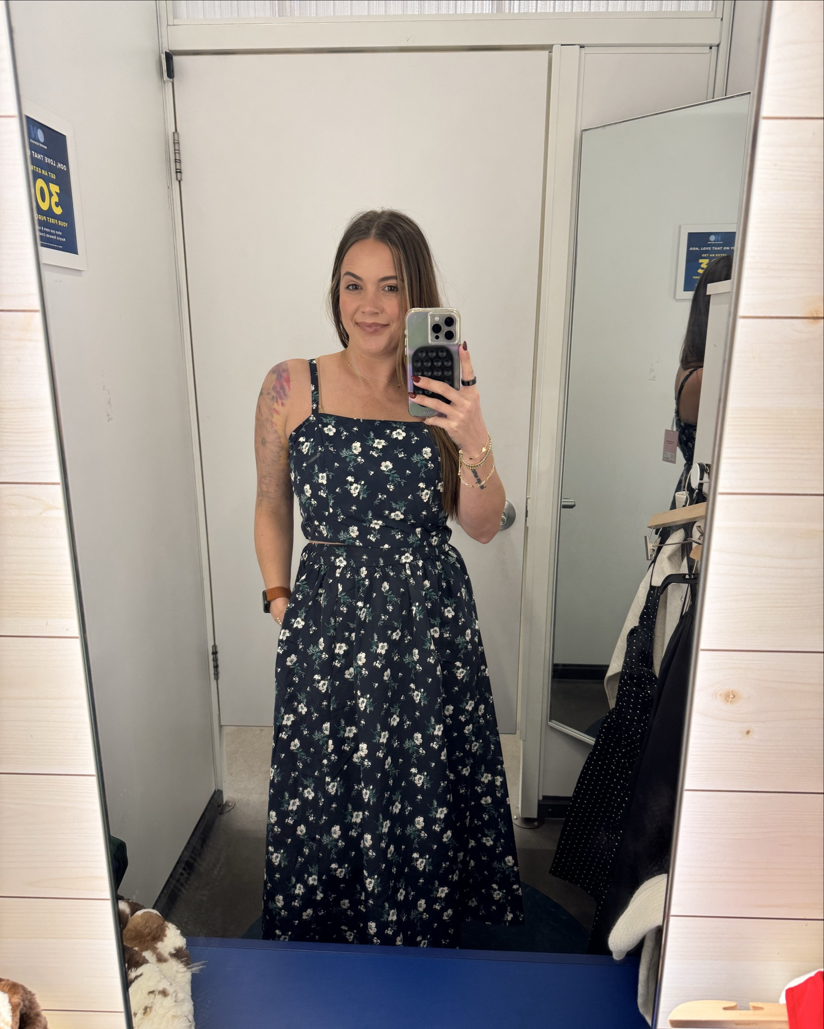 Holiday party? Christmas event at hour kids school? Holiday errands? No problem! Old navy had the cutest elevated holiday attire and casual tops to wear to class parties and such! Scroll to see everything I tried on yesterday, they have a huge sale happening now! Comment below with your favorite. Don’t forgot to follow along for more! @oldnavy #tryon #dressingroomtryoon

#LTKmomlife #LTKHoliday #LTKootd