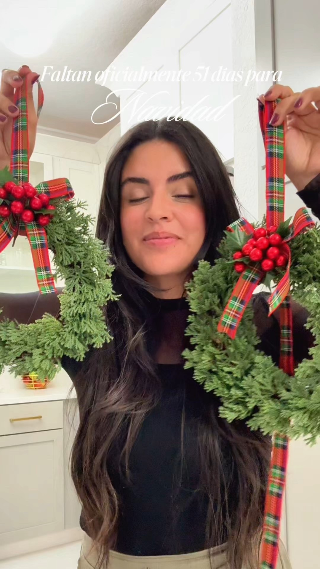 Mini coronas de navidad 🪅 mini Christmas whreats

#LTKSeasonal #LTKHoliday #LTKHome