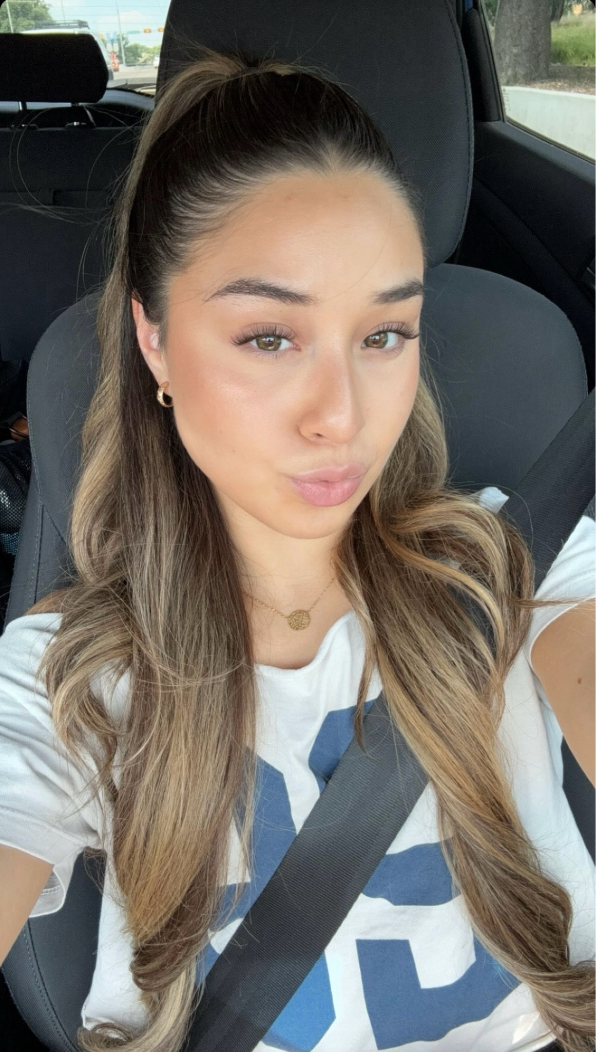 todays summer makeup & hair look 😚🎀
 

#LTKBeauty #LTKFindsUnder50 #LTKxelfCosmetics